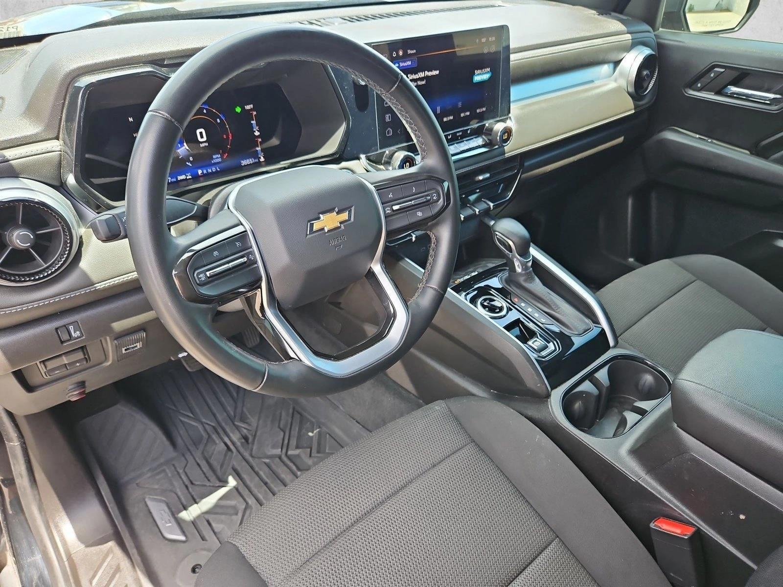 Thumbnail: 2023 Chevrolet Colorado - 4