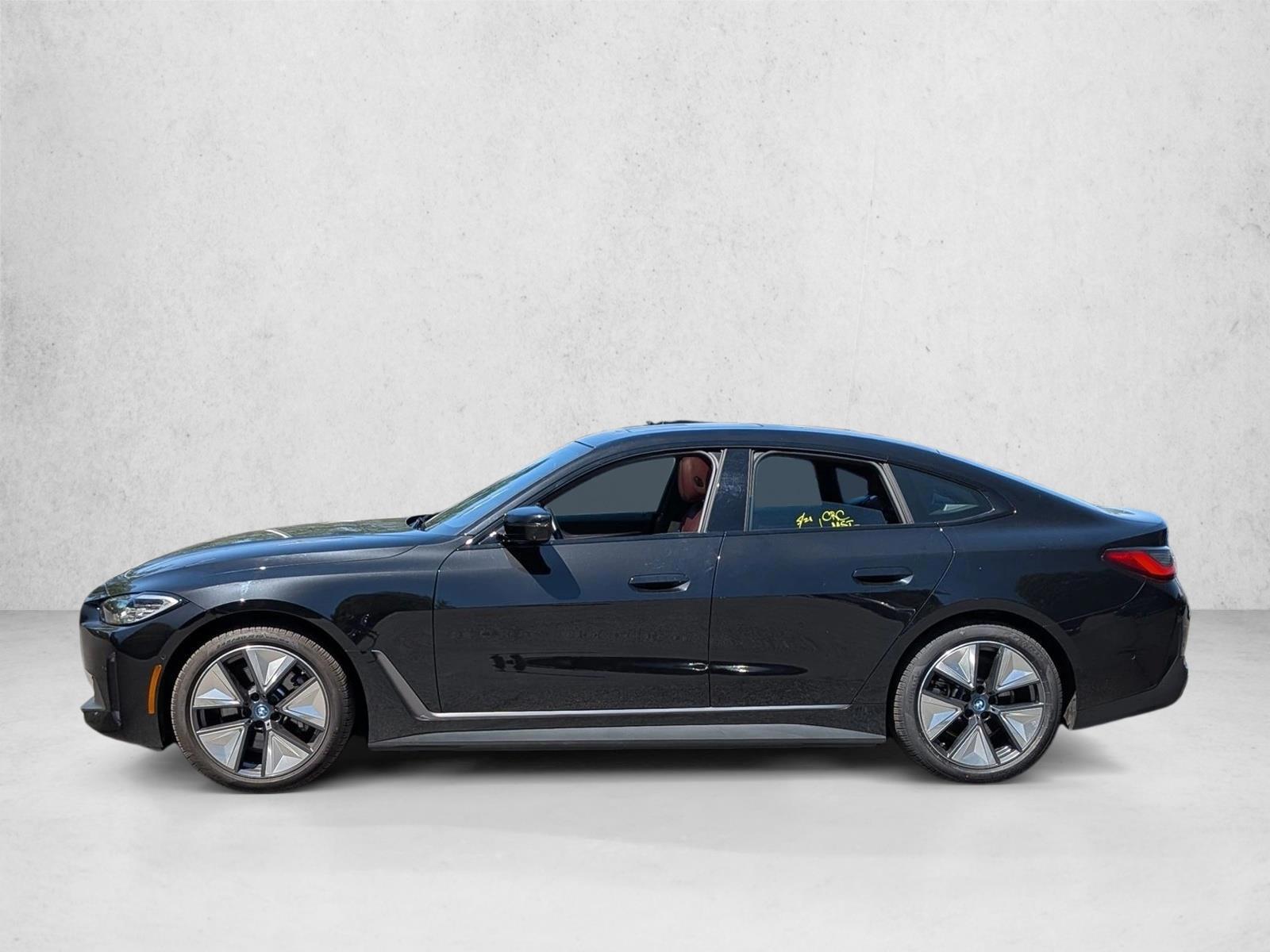 Thumbnail: 2023 BMW i4 - 2