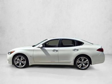 2016 INFINITI Q70