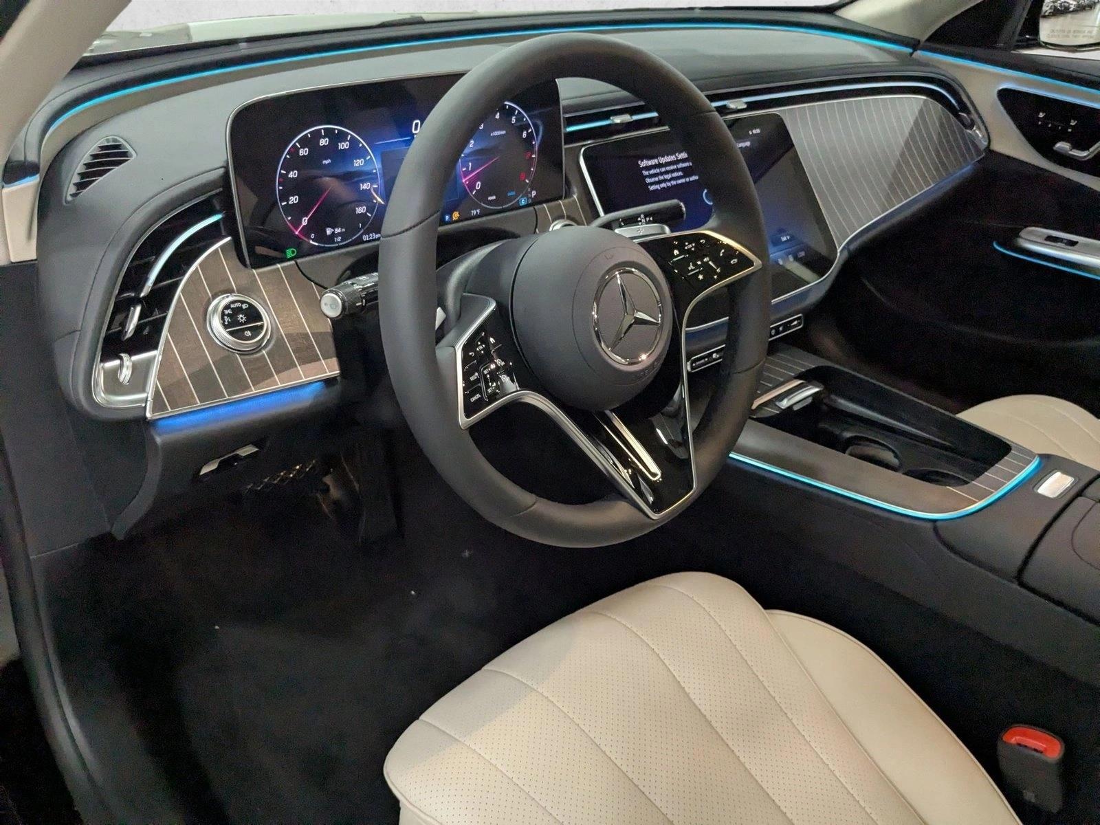 Thumbnail: 2025 Mercedes-Benz E-Class - 3