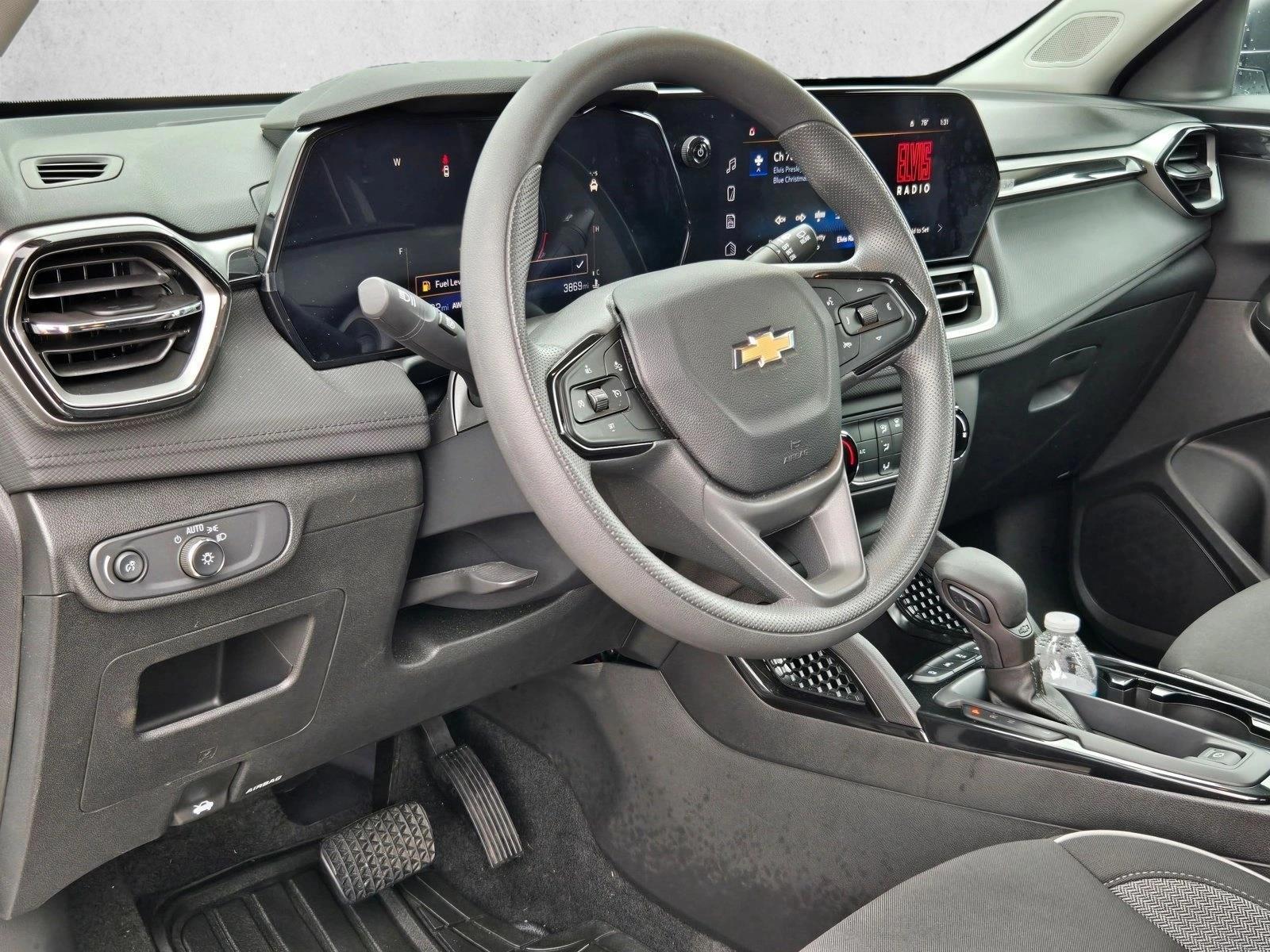 Thumbnail: 2026 Chevrolet TrailBlazer - 3