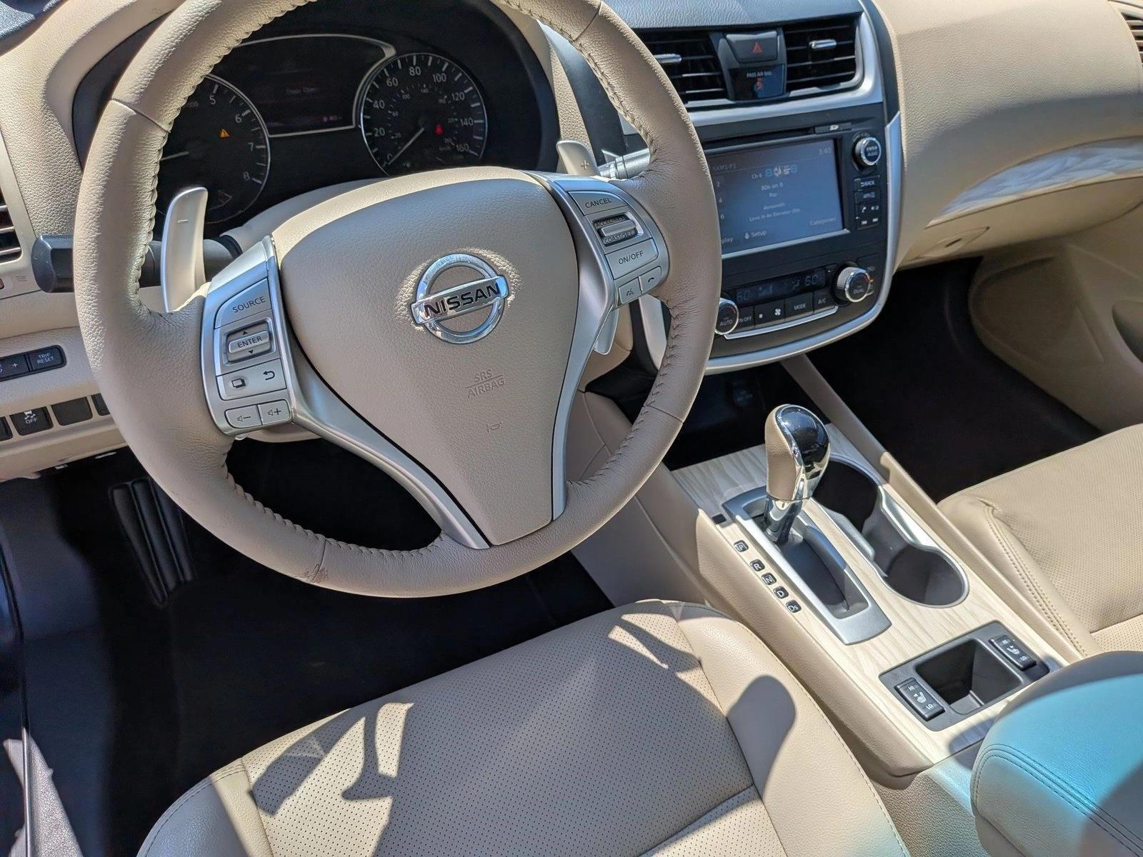 Thumbnail: 2016 Nissan Altima - 2