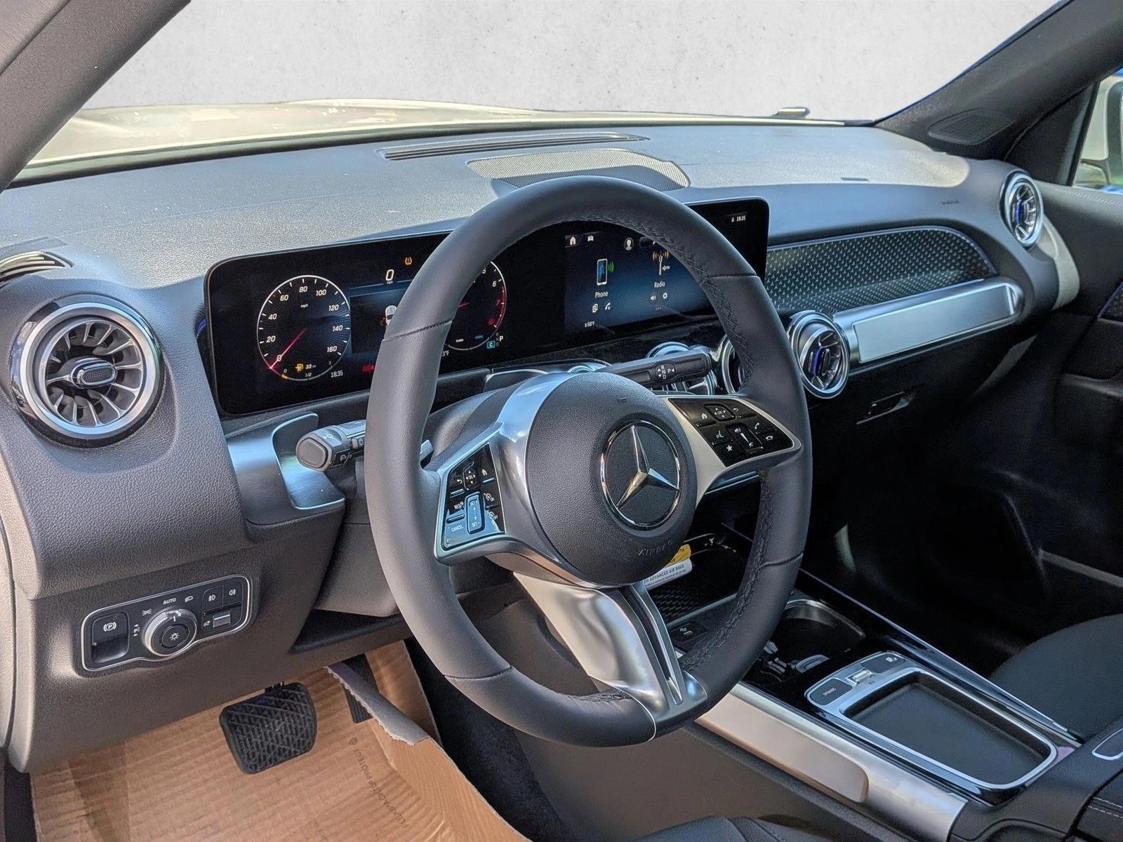 Thumbnail: 2026 Mercedes-Benz GLB - 3
