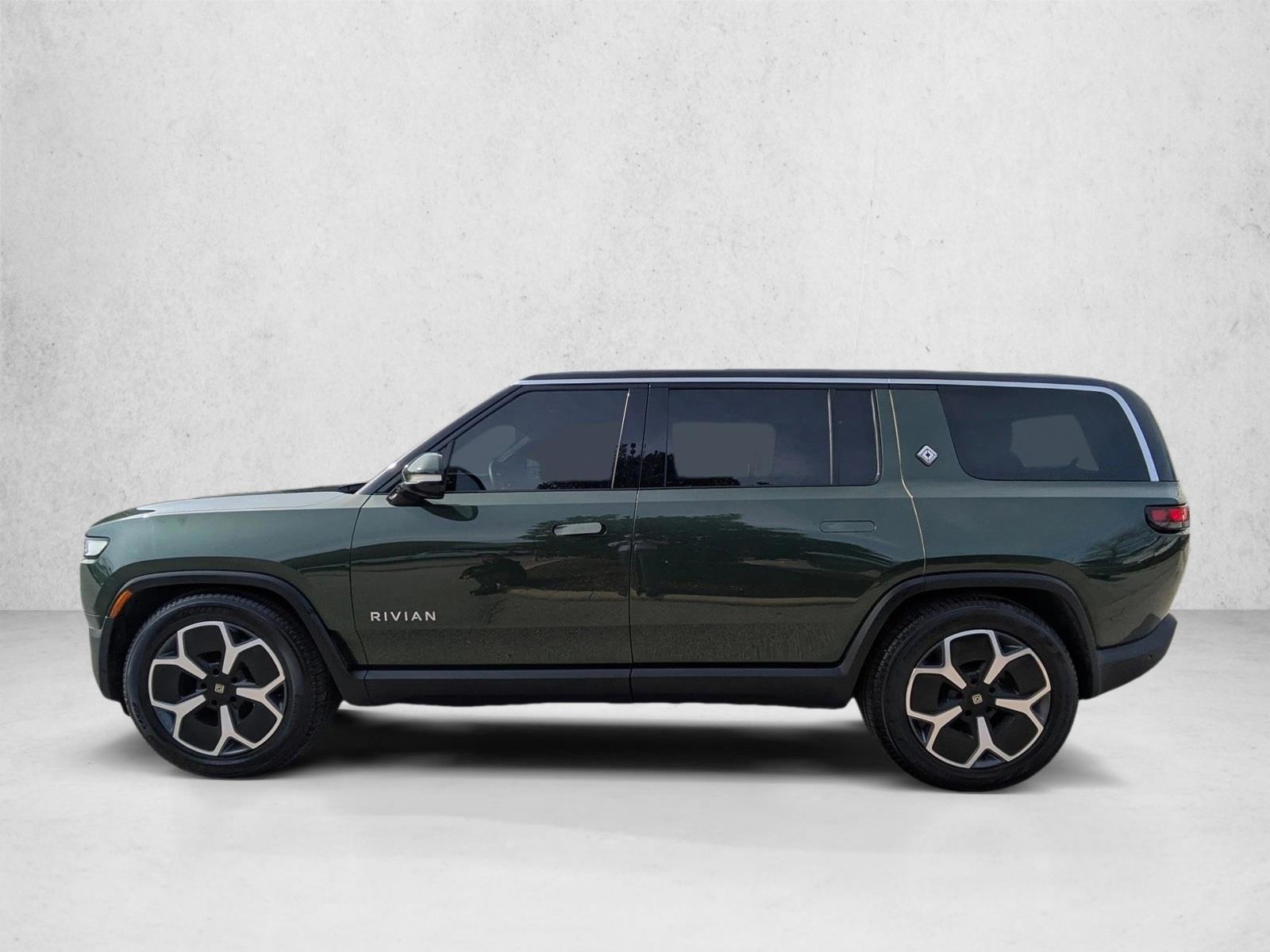Thumbnail: 2024 Rivian R1S - 2