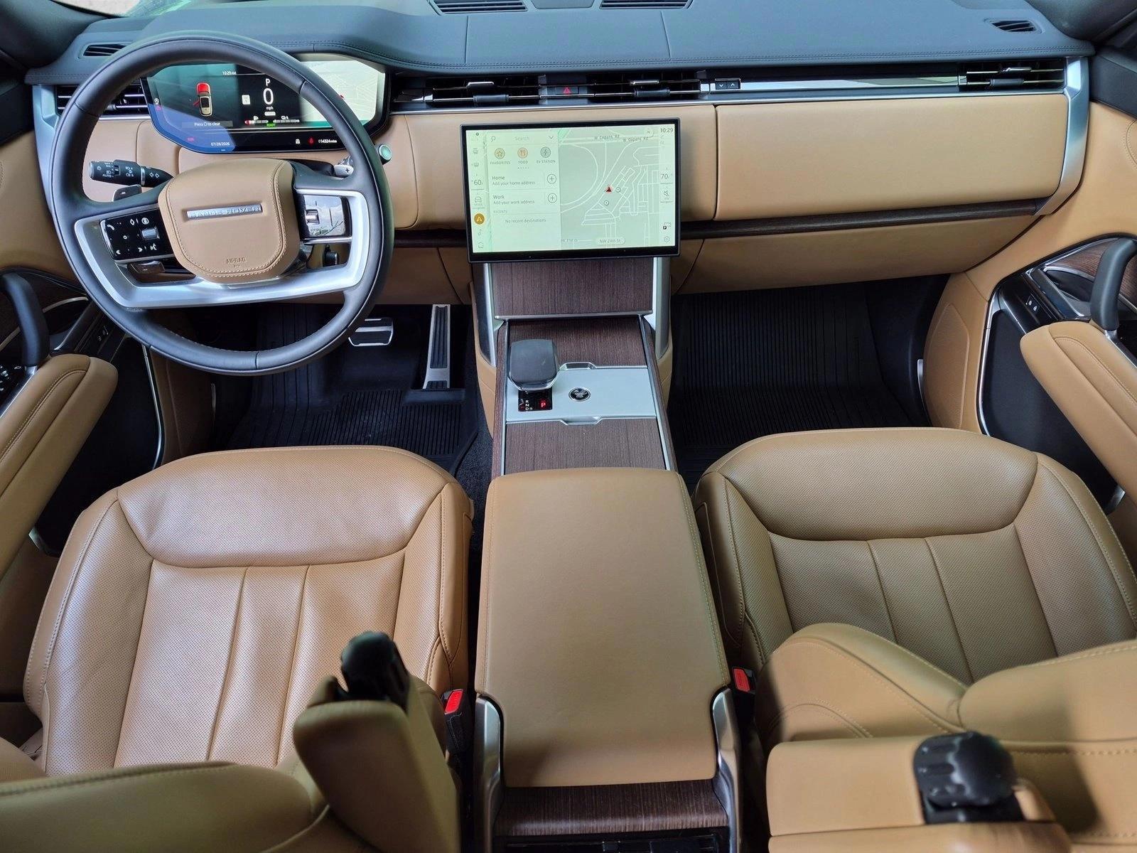 Thumbnail: 2025 Land Rover Range Rover - 3