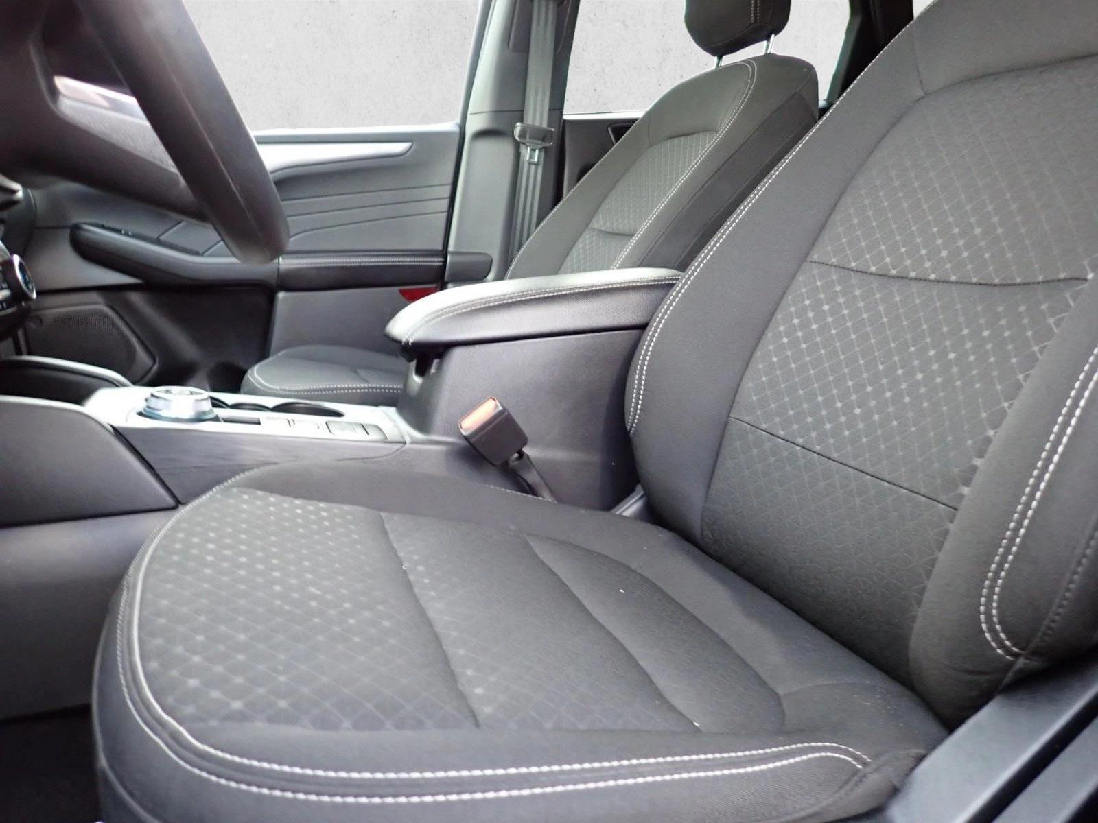 Thumbnail: 2025 Ford Escape - 3