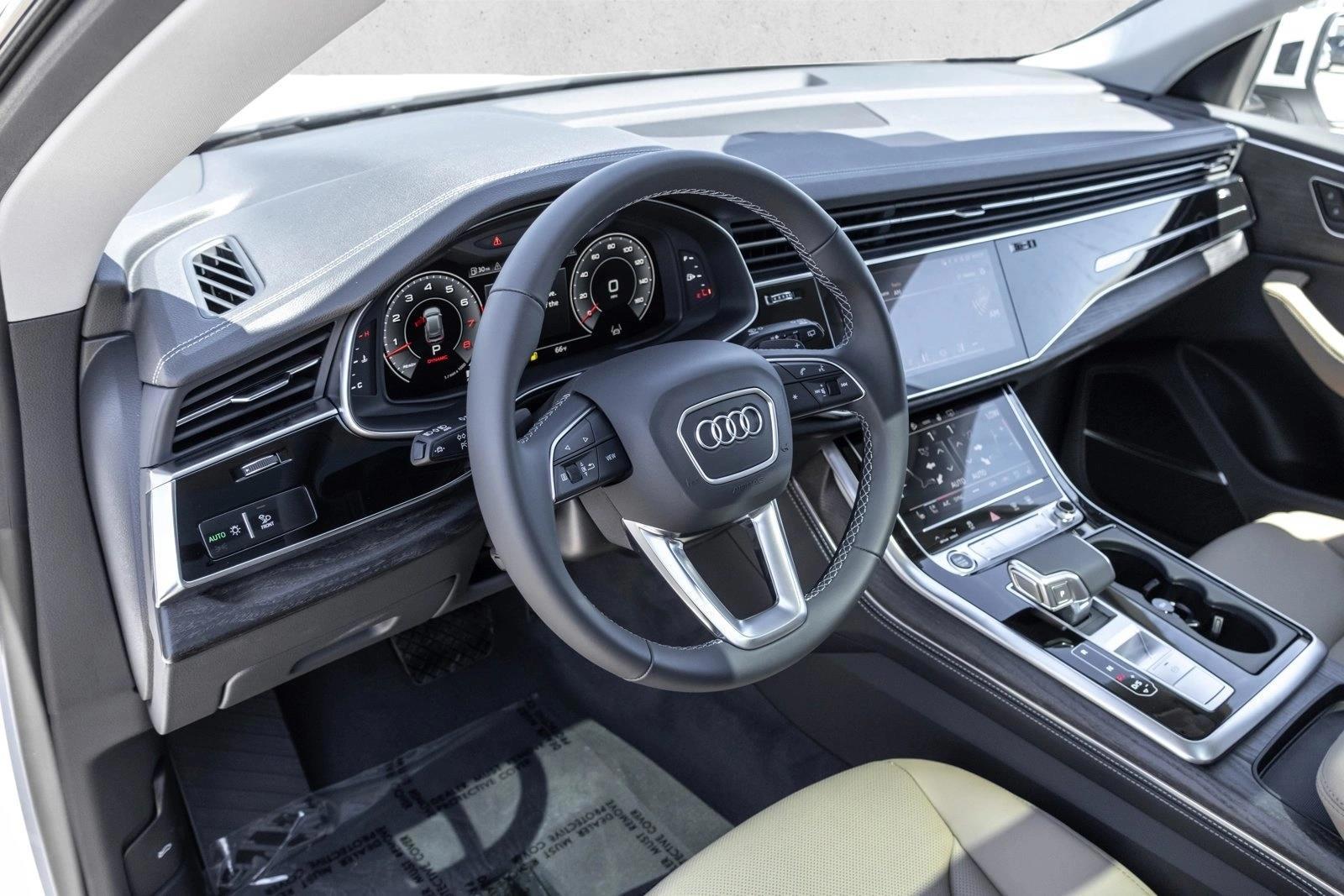 Thumbnail: 2026 Audi Q8 - 3