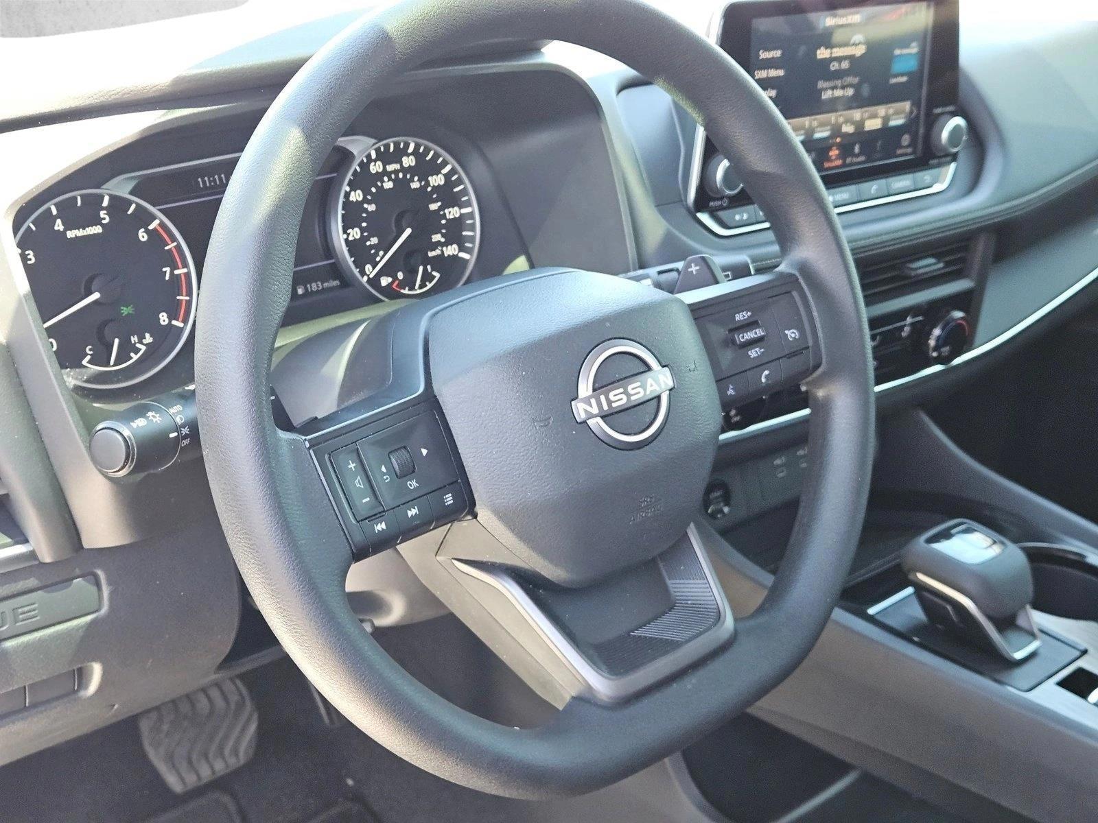 2025 Nissan Rogue S - Photo 9