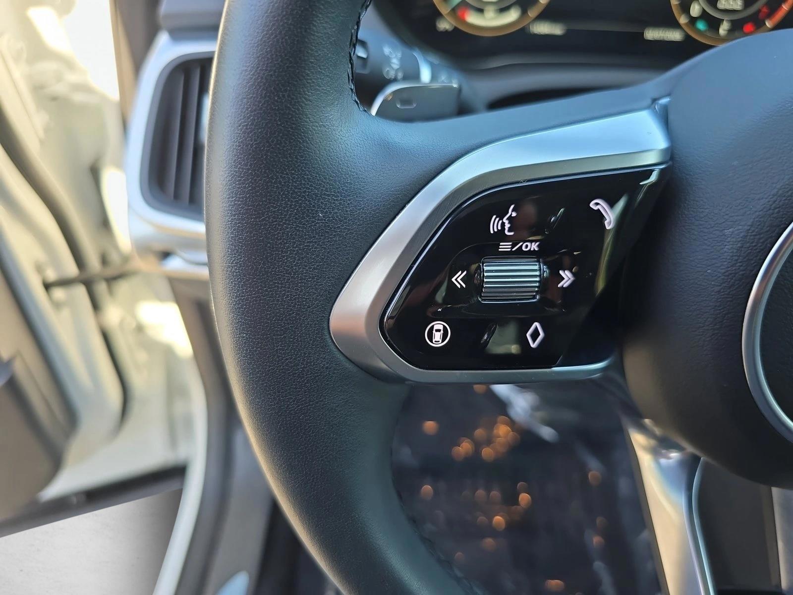 2024 Jaguar E-Pace R-DYNAMIC SE - Photo 17