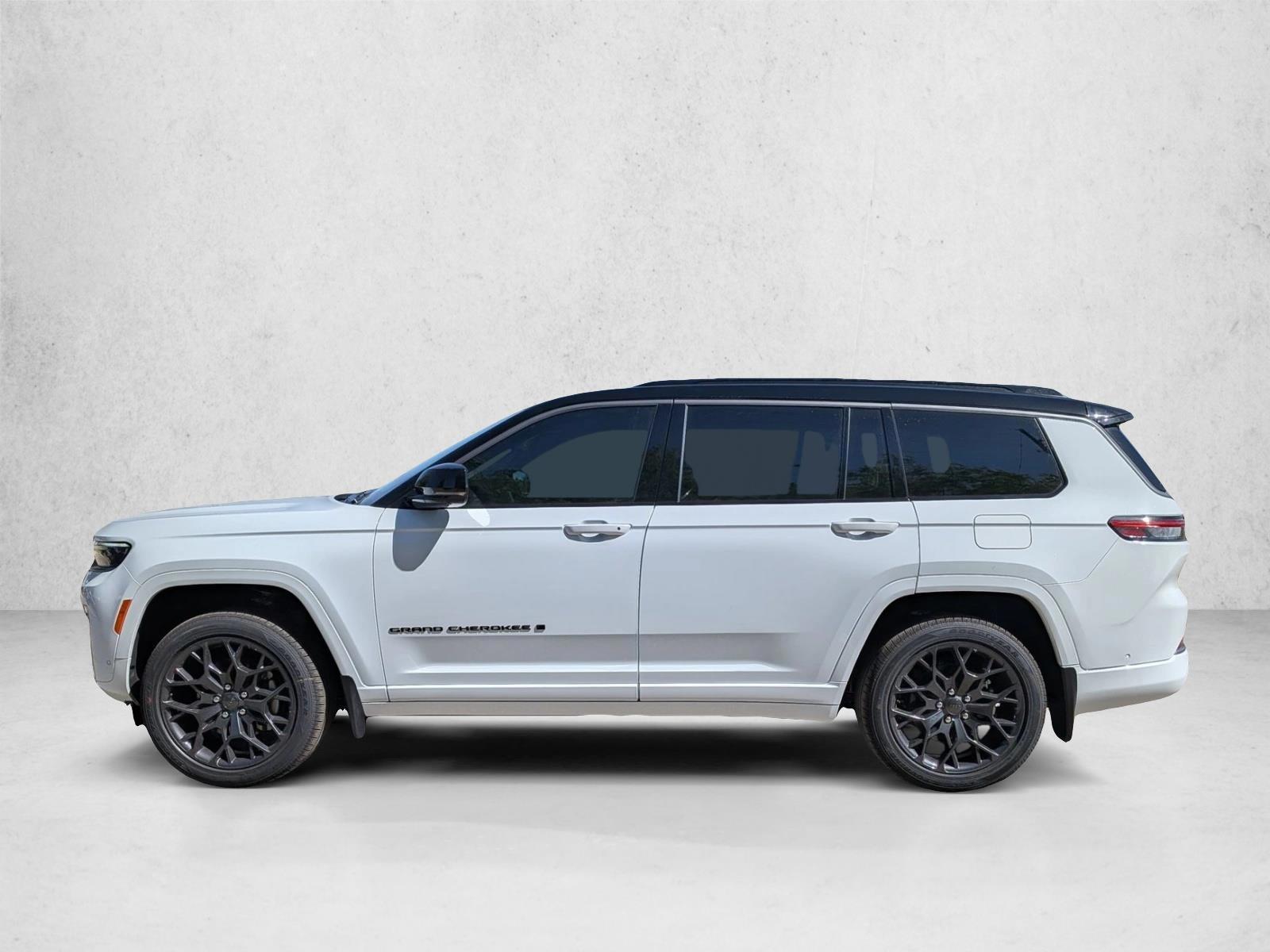 Thumbnail: 2026 Jeep Grand Cherokee L - 2