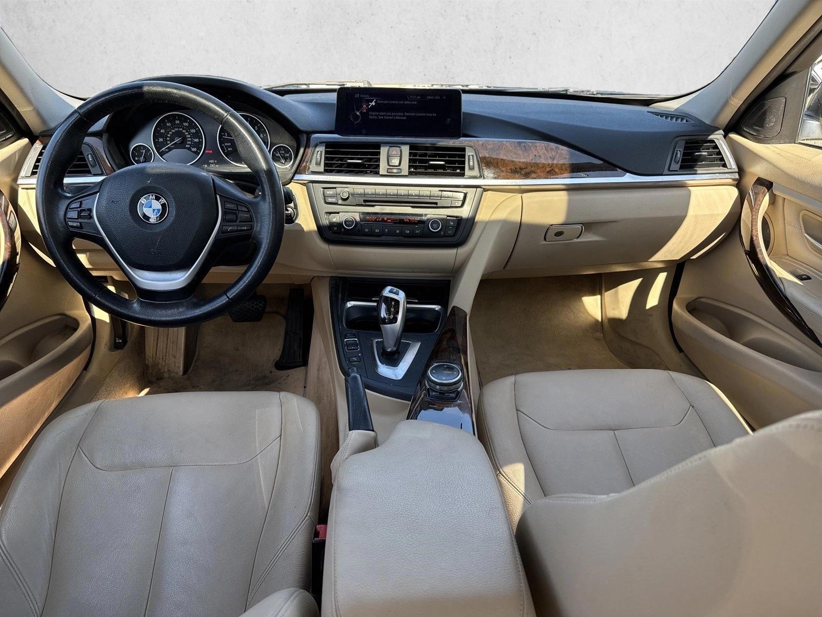 Thumbnail: 2015 BMW 3 Series - 3