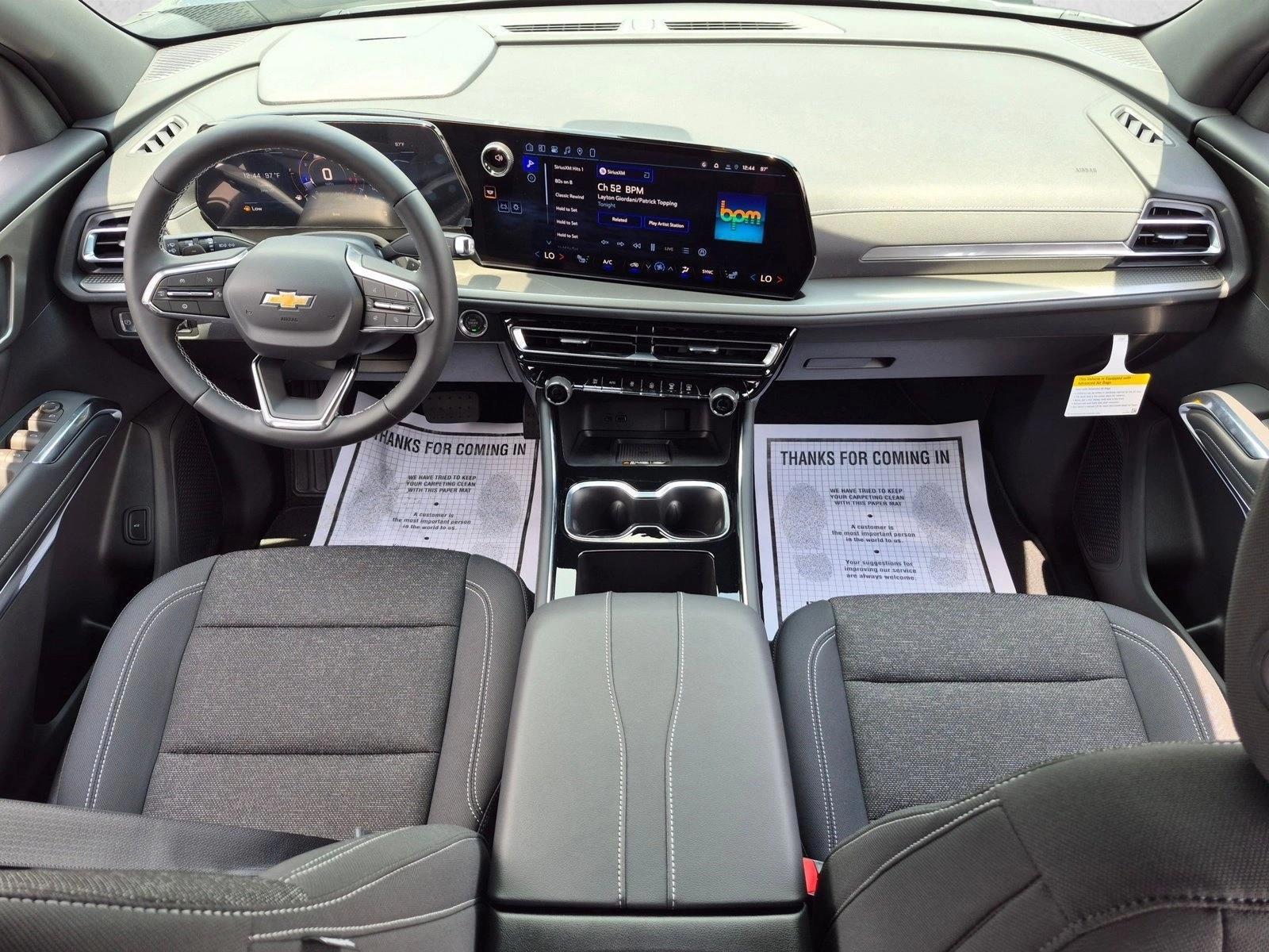 Thumbnail: 2026 Chevrolet Traverse - 3