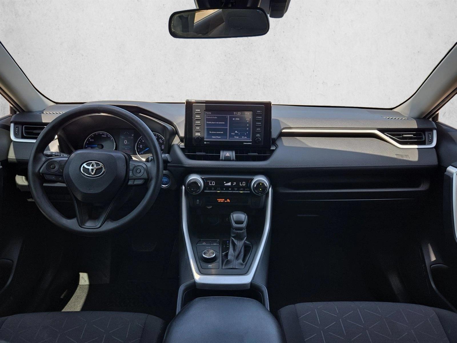 Thumbnail: 2020 Toyota RAV4 - 3
