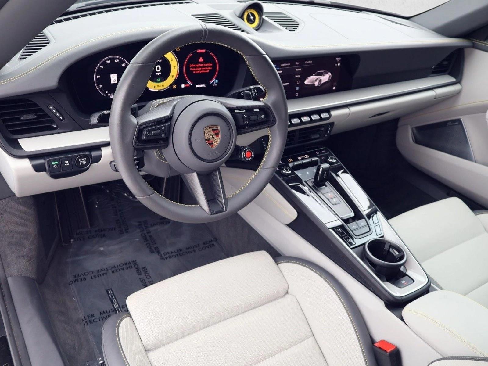 Thumbnail: 2025 Porsche 911 - 4