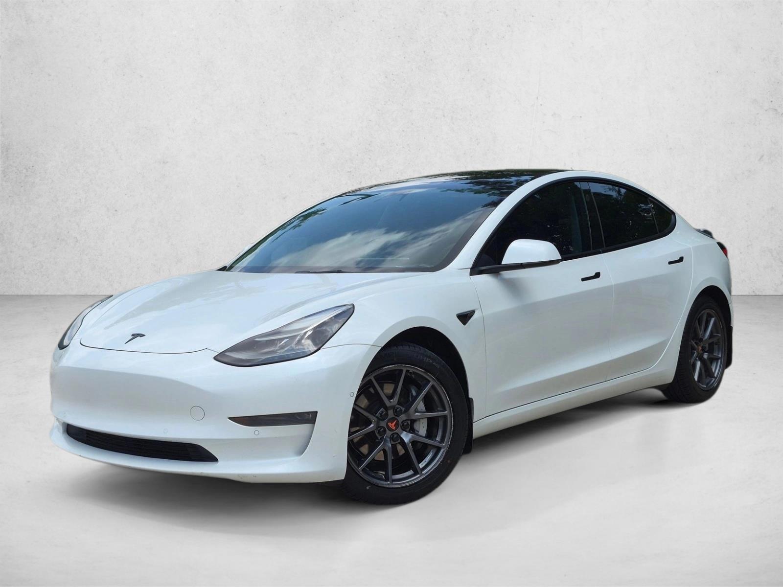Thumbnail: 2022 Tesla Model 3 - 1