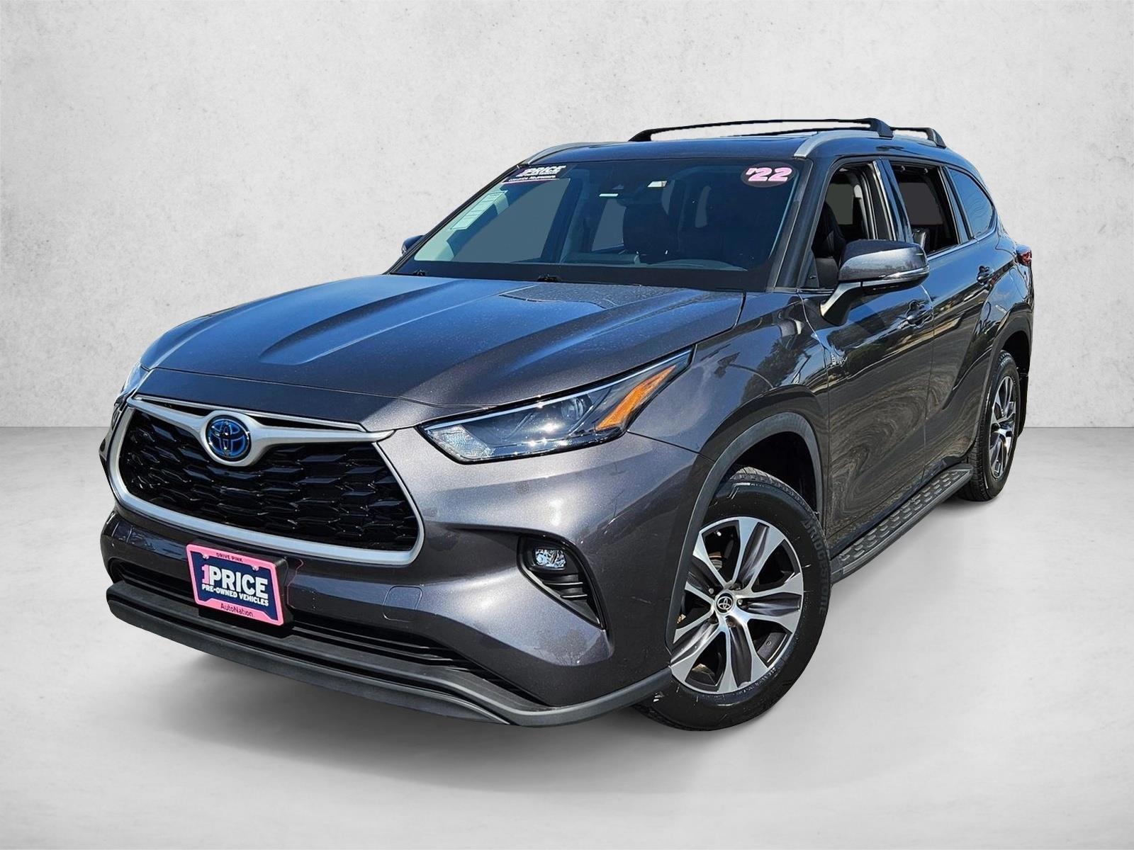 Thumbnail: 2022 Toyota Highlander - 1