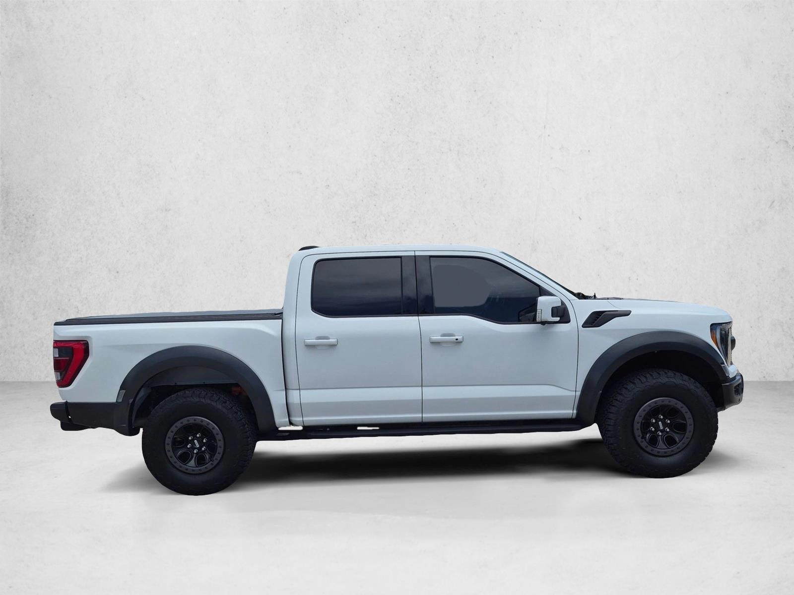2023 Ford F-150 Raptor - Photo 4