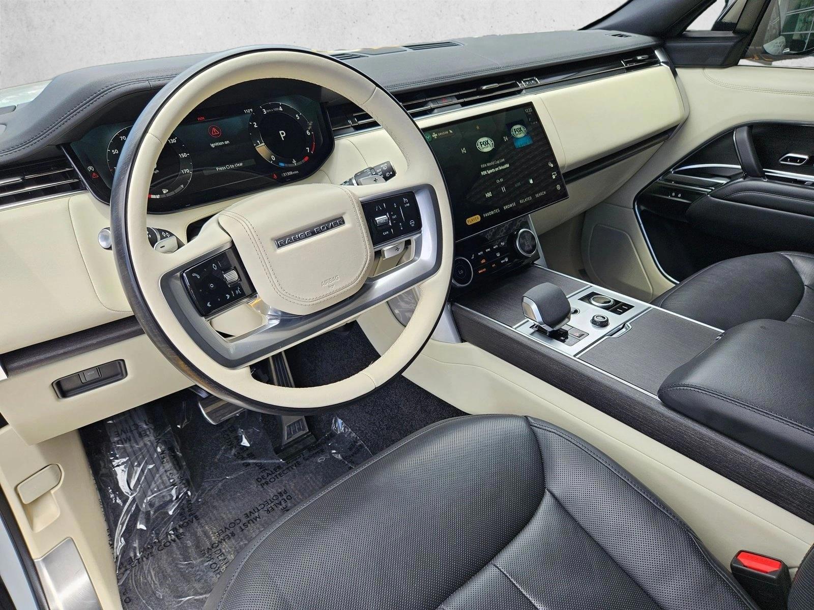 Thumbnail: 2023 Land Rover Range Rover - 3