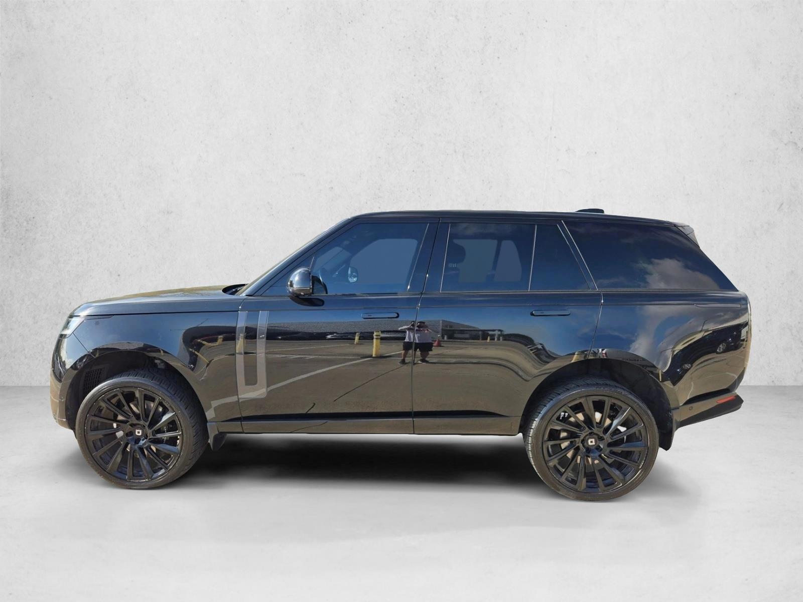 Thumbnail: 2023 Land Rover Range Rover - 2