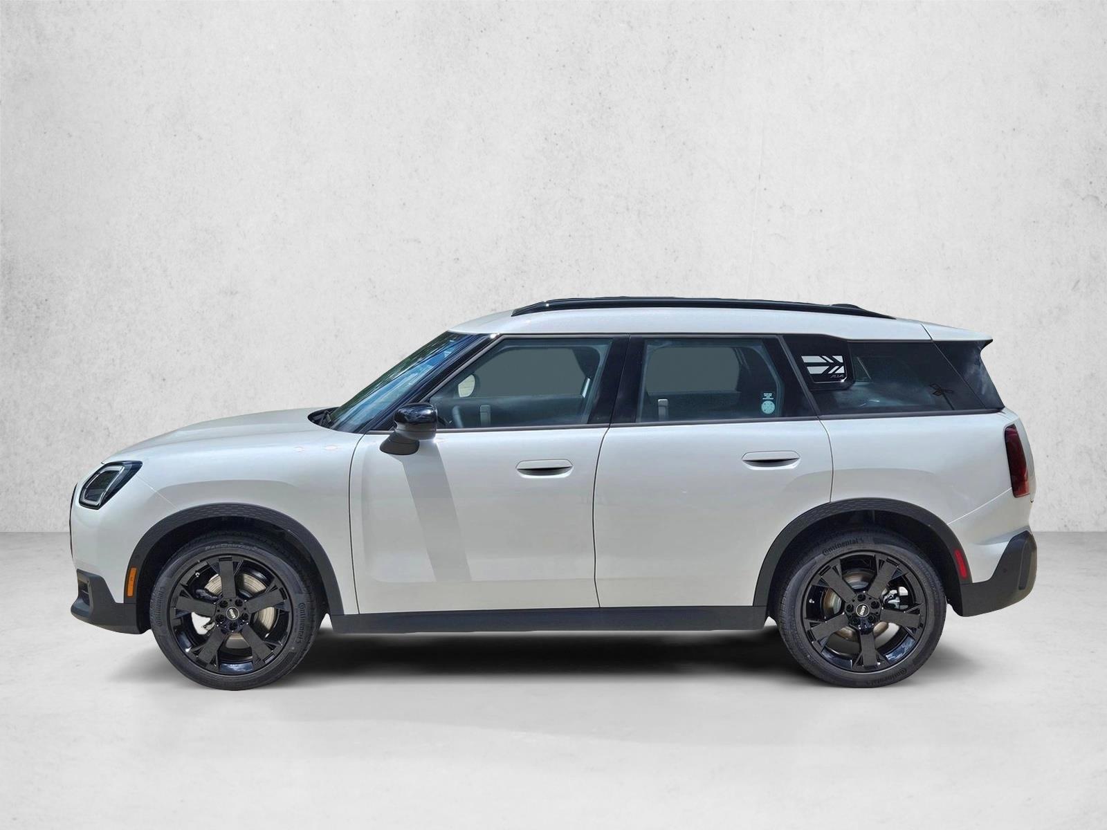 Thumbnail: 2027 MINI Cooper Countryman - 2