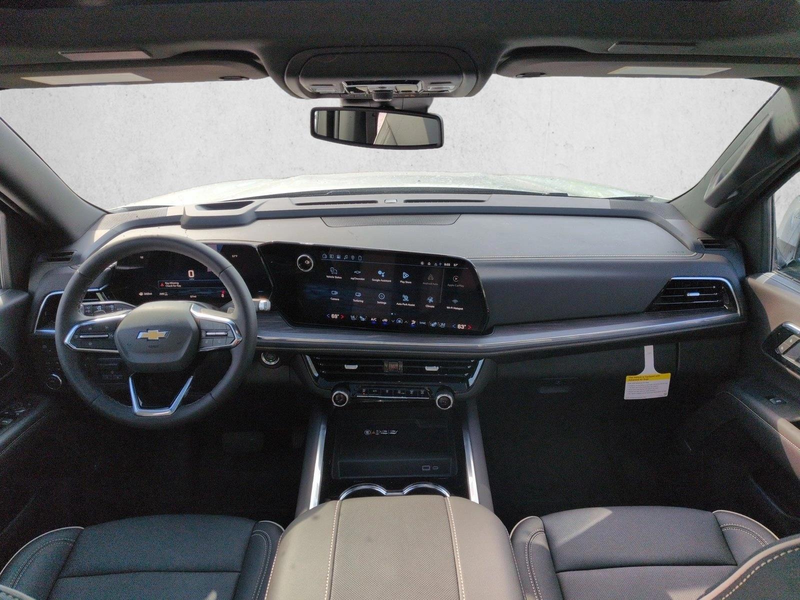 Thumbnail: 2026 Chevrolet Suburban - 3