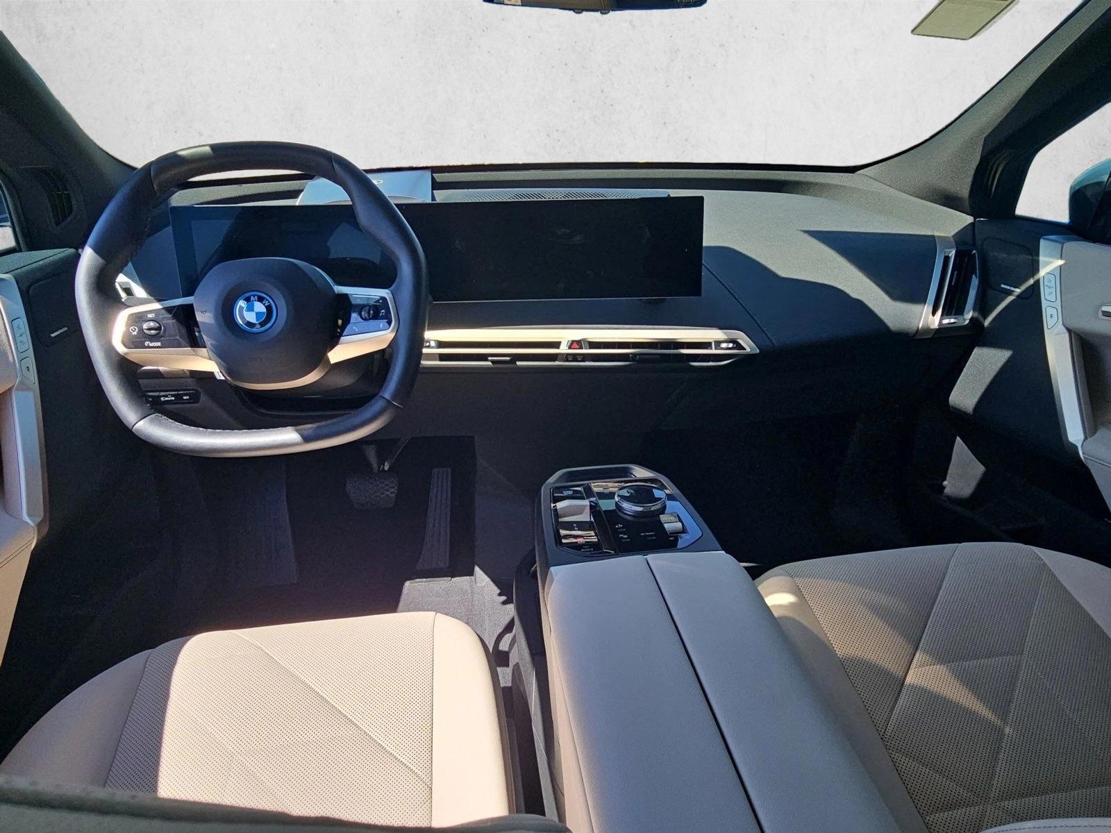 Thumbnail: 2024 BMW iX - 3