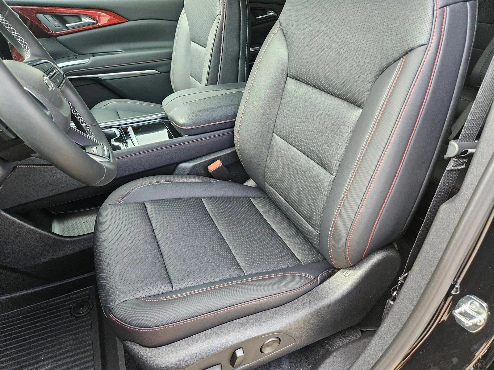 Thumbnail: 2026 Chevrolet Traverse - 4