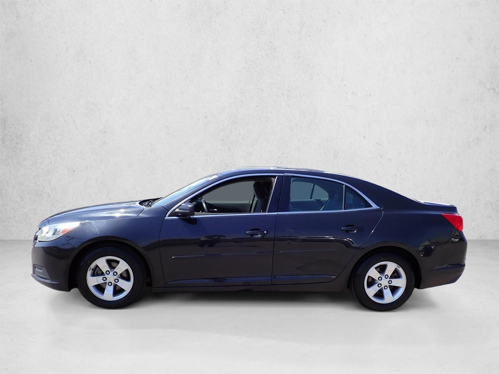 Thumbnail: 2015 Chevrolet Malibu - 2