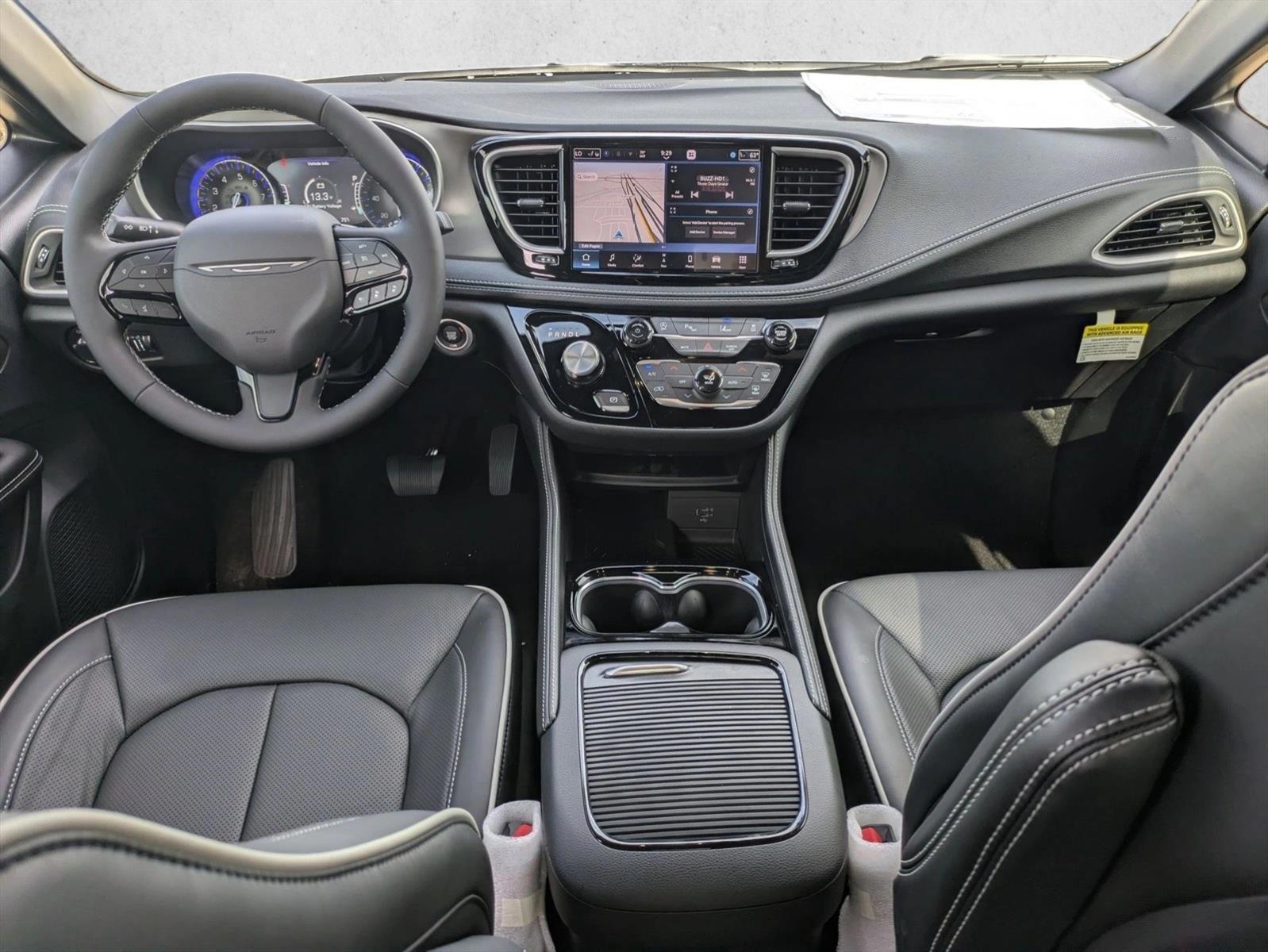 Thumbnail: 2027 Chrysler Pacifica - 2