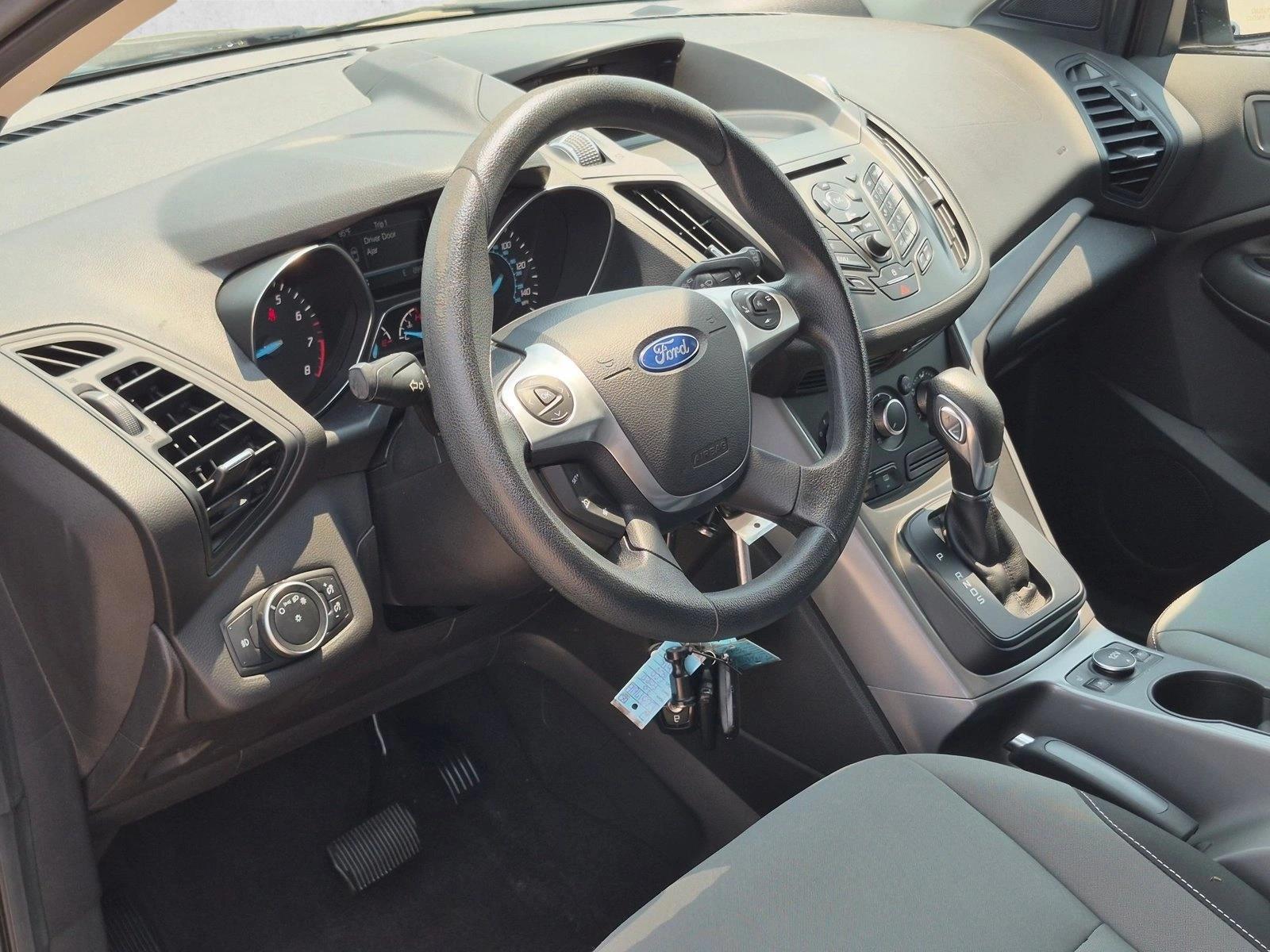 Thumbnail: 2016 Ford Escape - 3