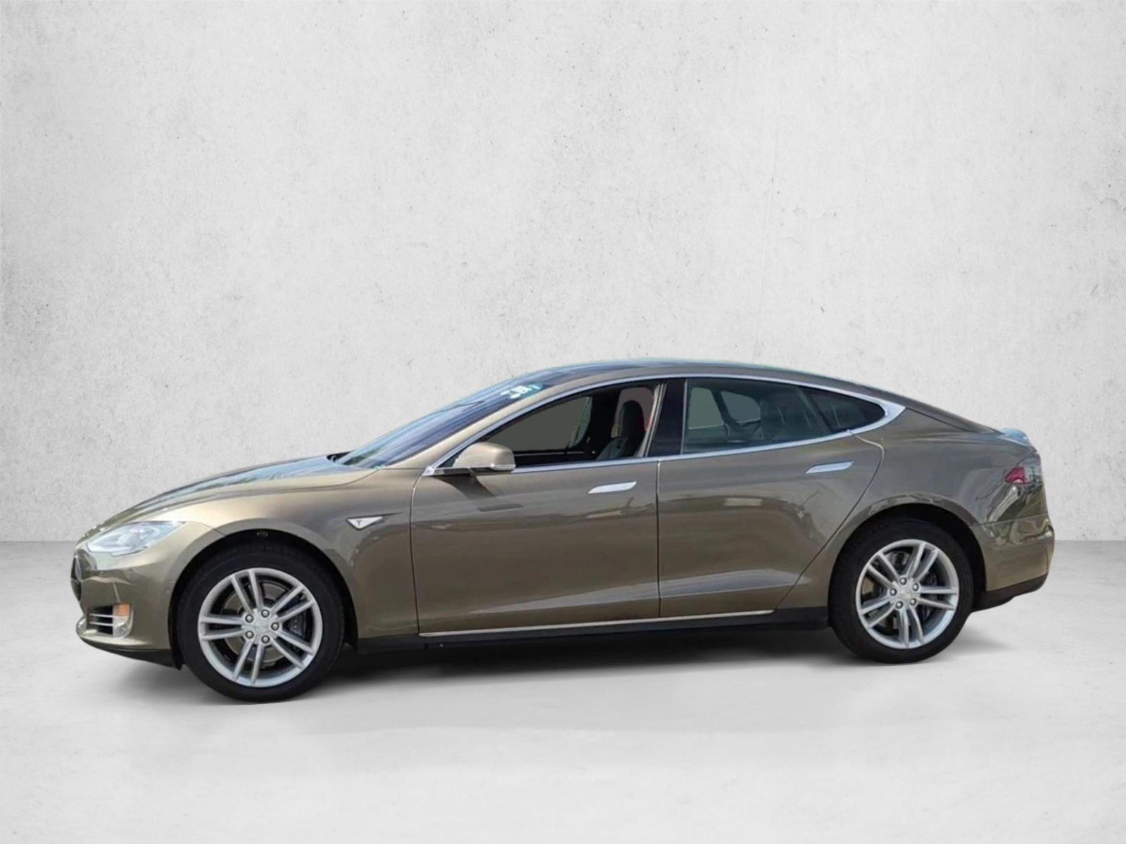 Thumbnail: 2015 Tesla Model S - 3
