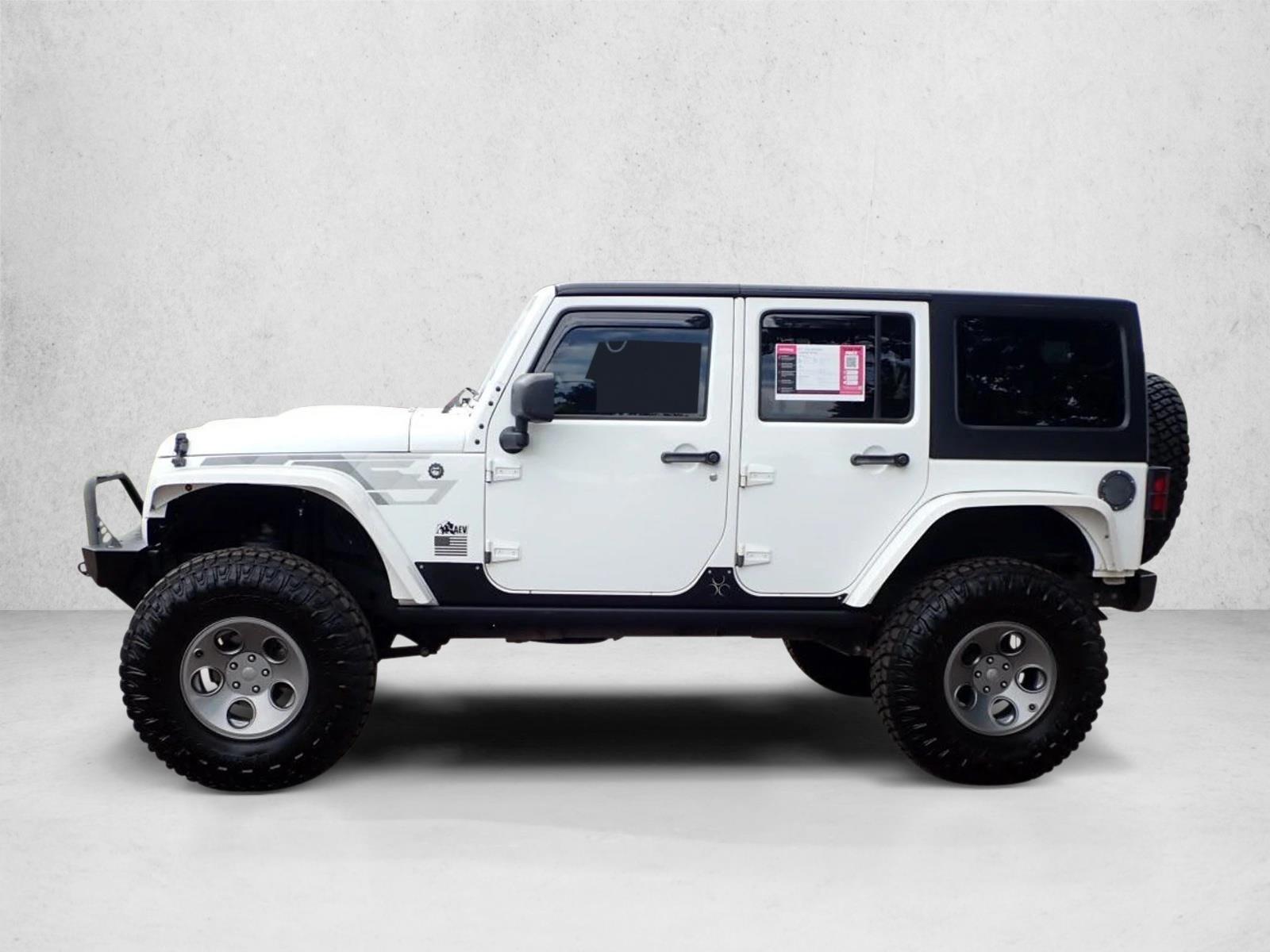 Thumbnail: 2017 Jeep Wrangler - 2
