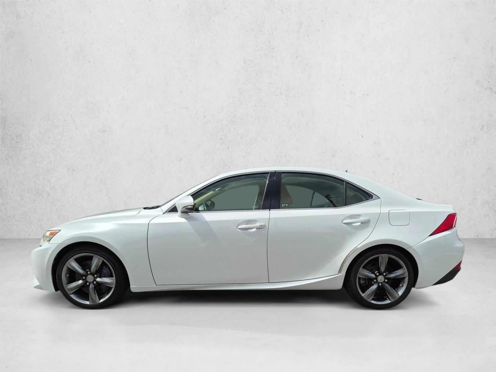 Thumbnail: 2014 Lexus IS - 2