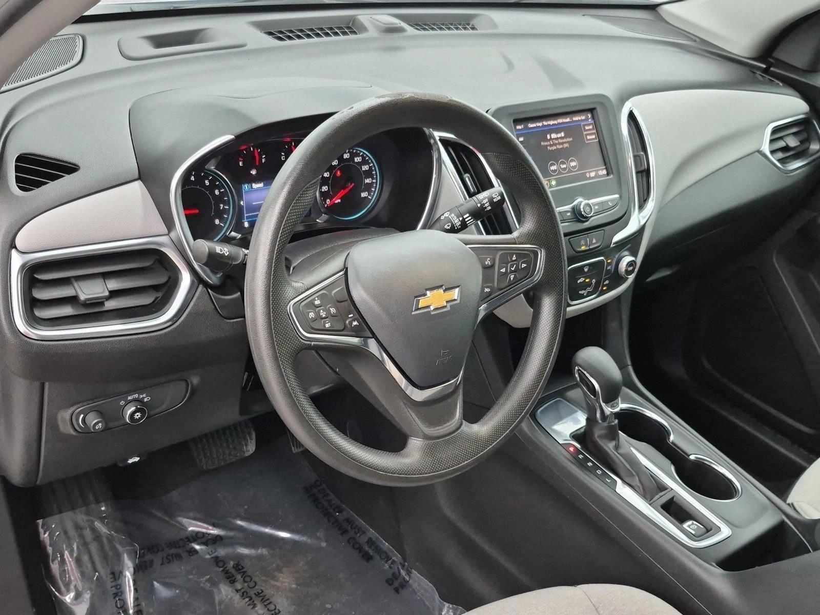 Thumbnail: 2023 Chevrolet Equinox - 3
