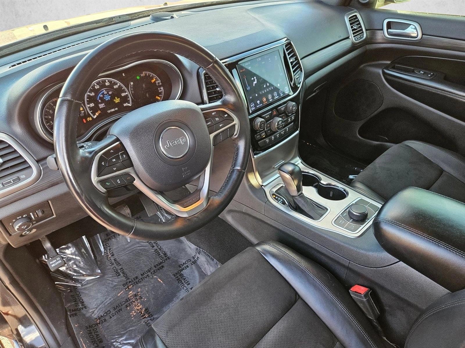Thumbnail: 2019 Jeep Grand Cherokee - 3