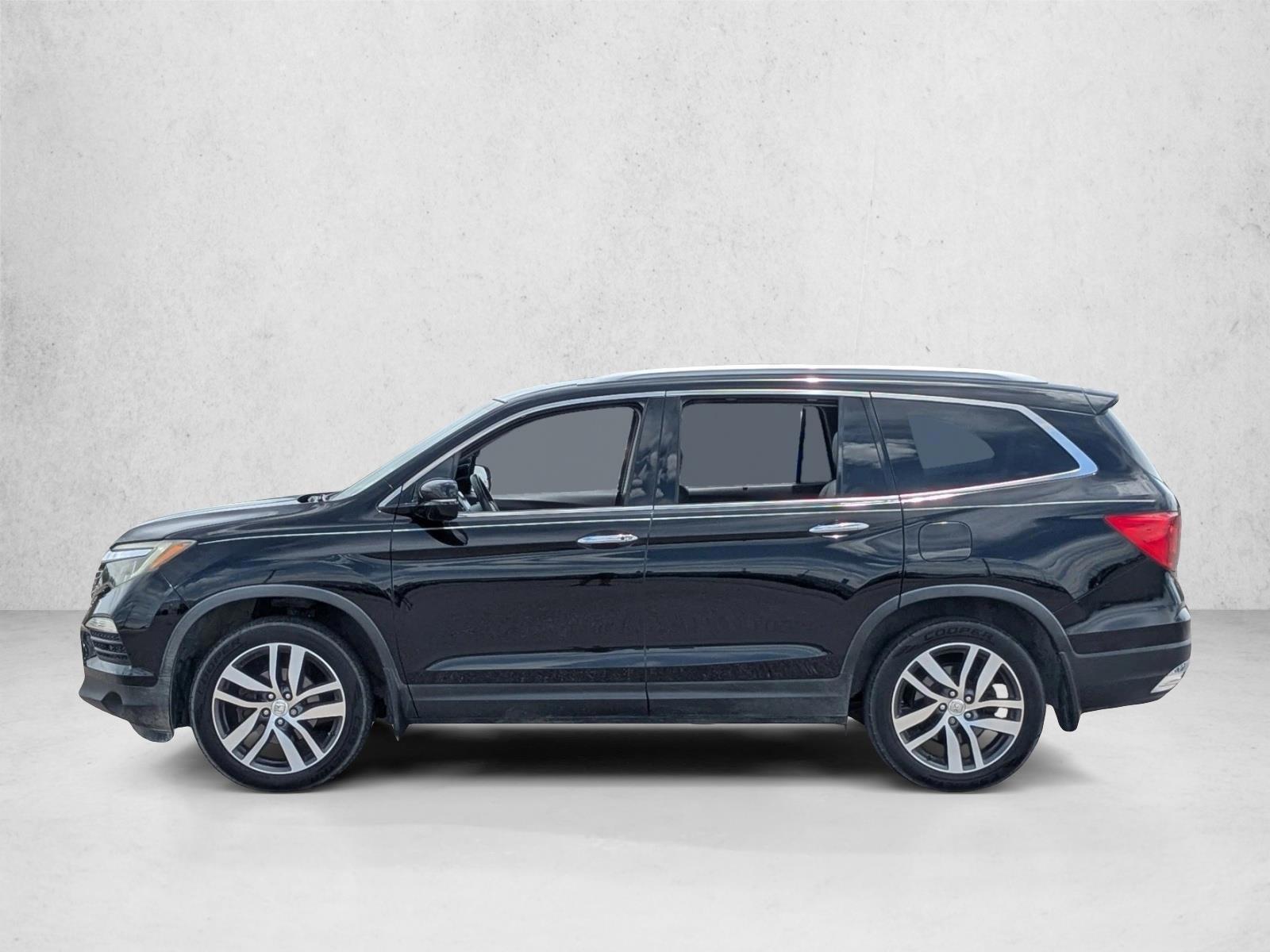 Thumbnail: 2017 Honda Pilot - 2
