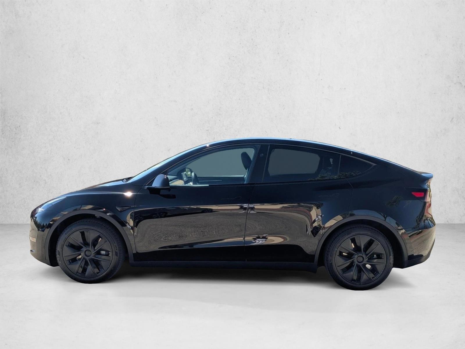 Thumbnail: 2025 Tesla Model Y - 2