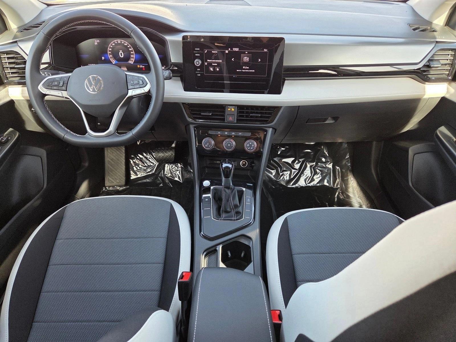 Thumbnail: 2026 Volkswagen Taos - 4