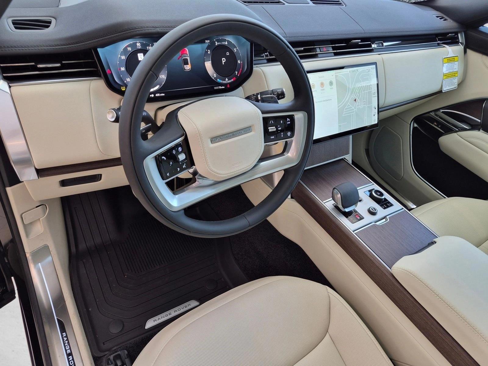 Thumbnail: 2027 Land Rover Range Rover - 3