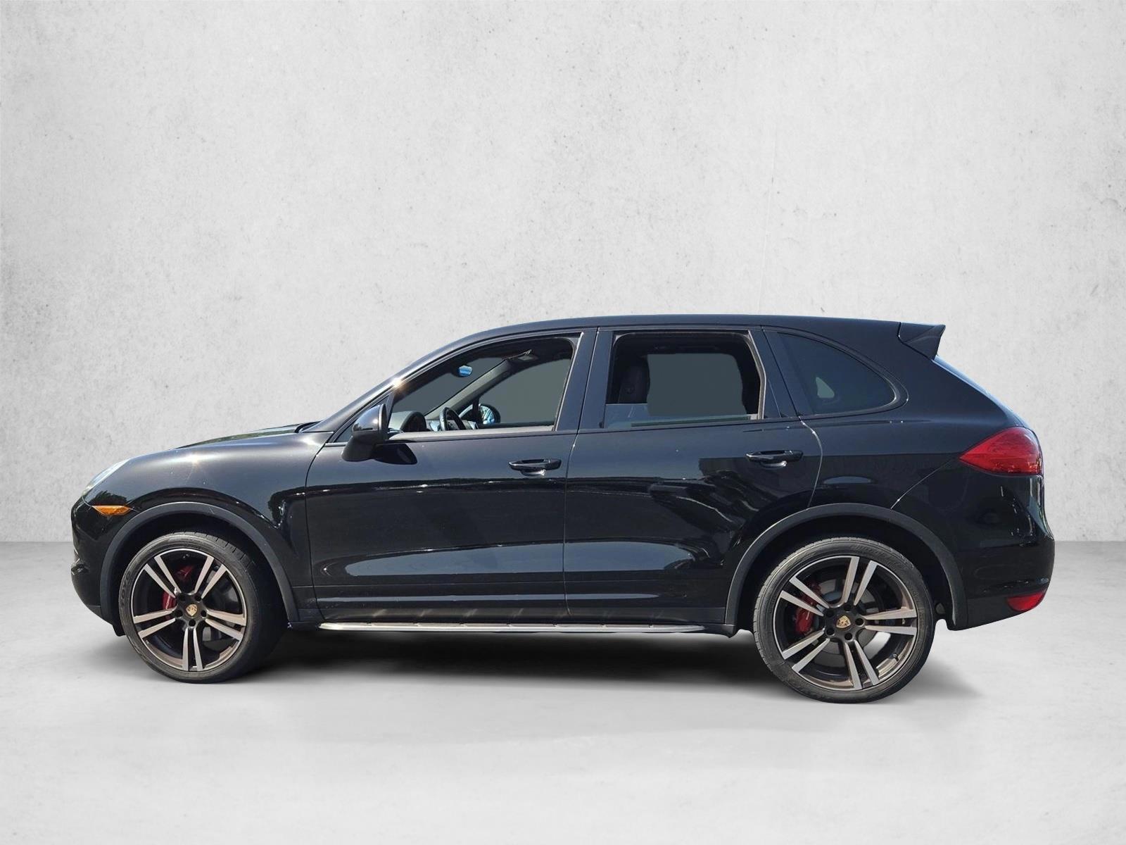Thumbnail: 2013 Porsche Cayenne - 2