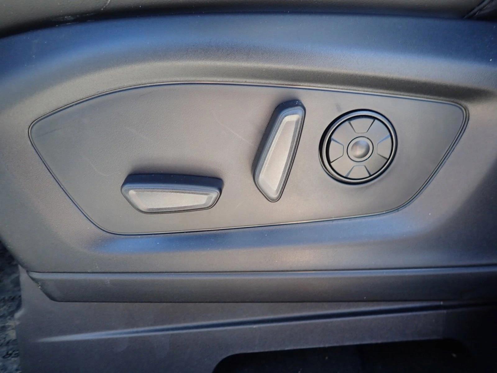 Thumbnail: 2026 Ford Explorer - 3