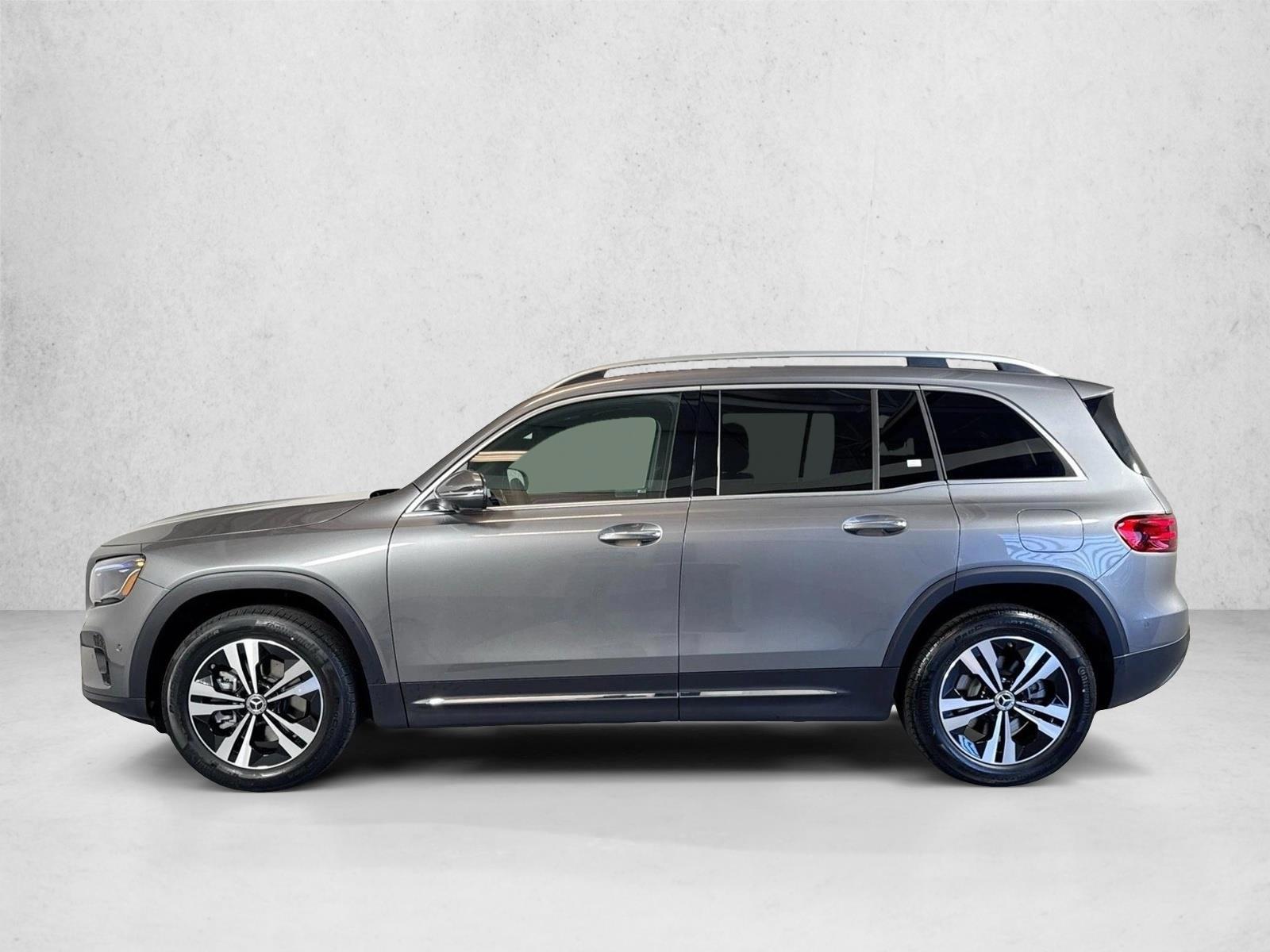 Thumbnail: 2026 Mercedes-Benz GLB - 2