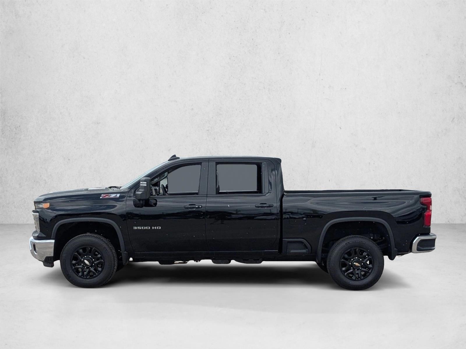 Thumbnail: 2026 Chevrolet Silverado 3500 - 2