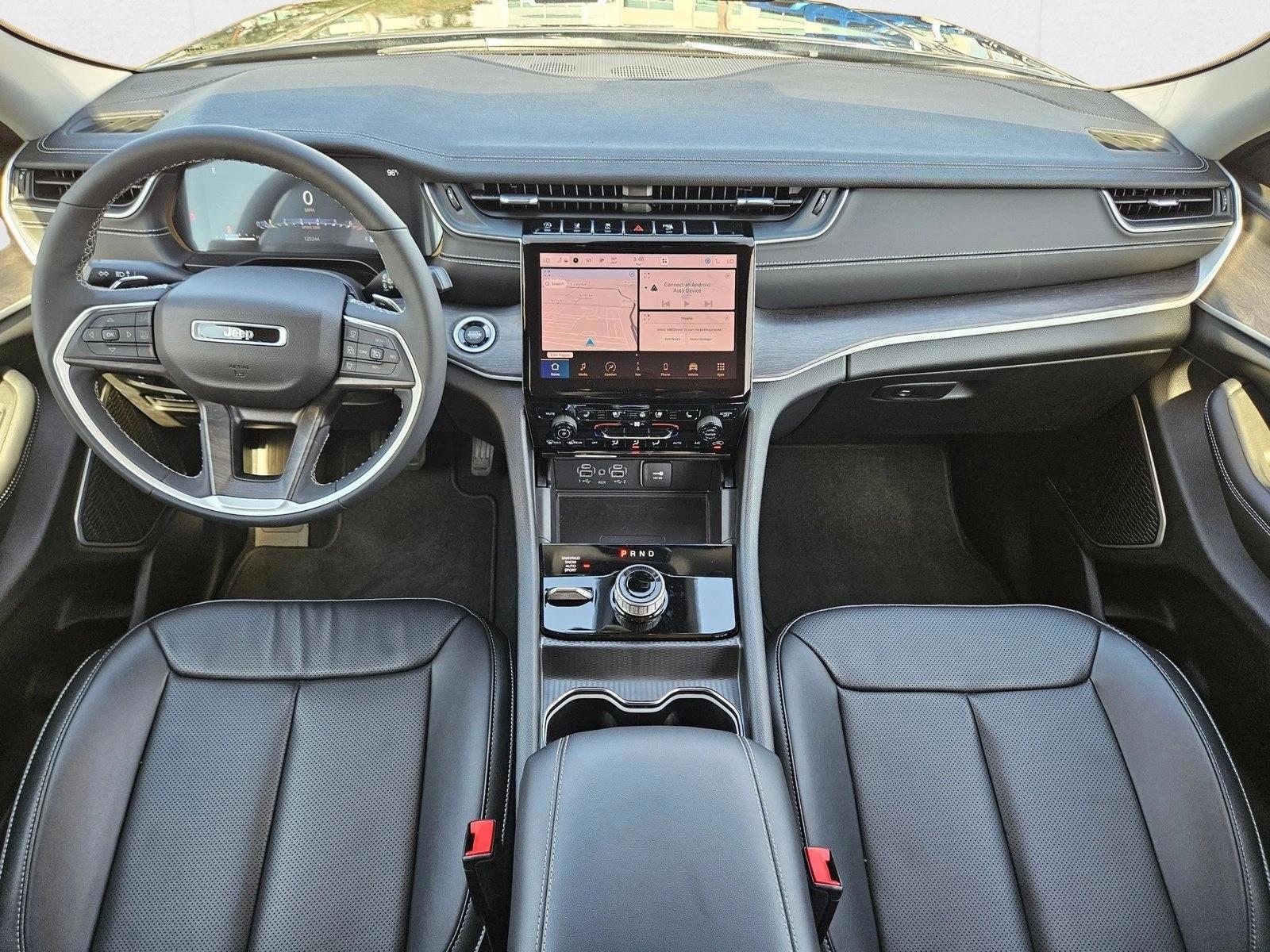 Thumbnail: 2024 Jeep Grand Cherokee L - 3