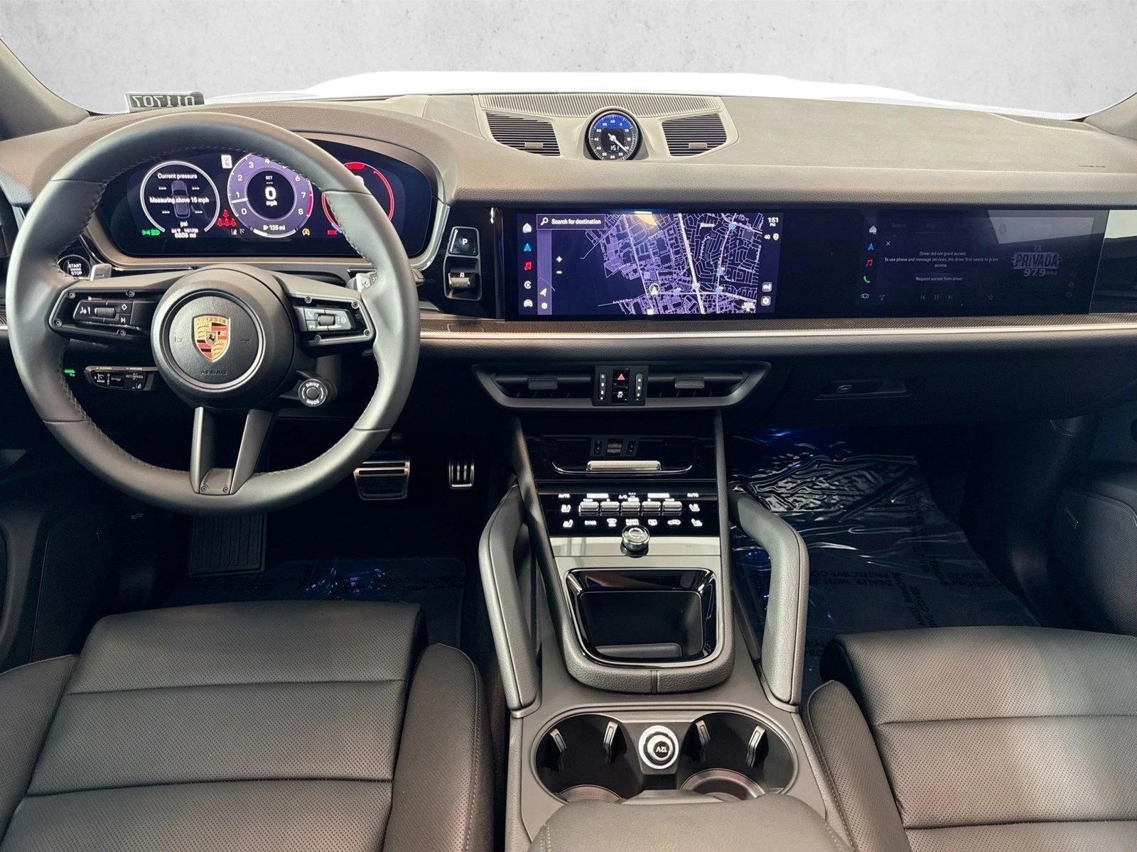 Thumbnail: 2025 Porsche Cayenne - 3