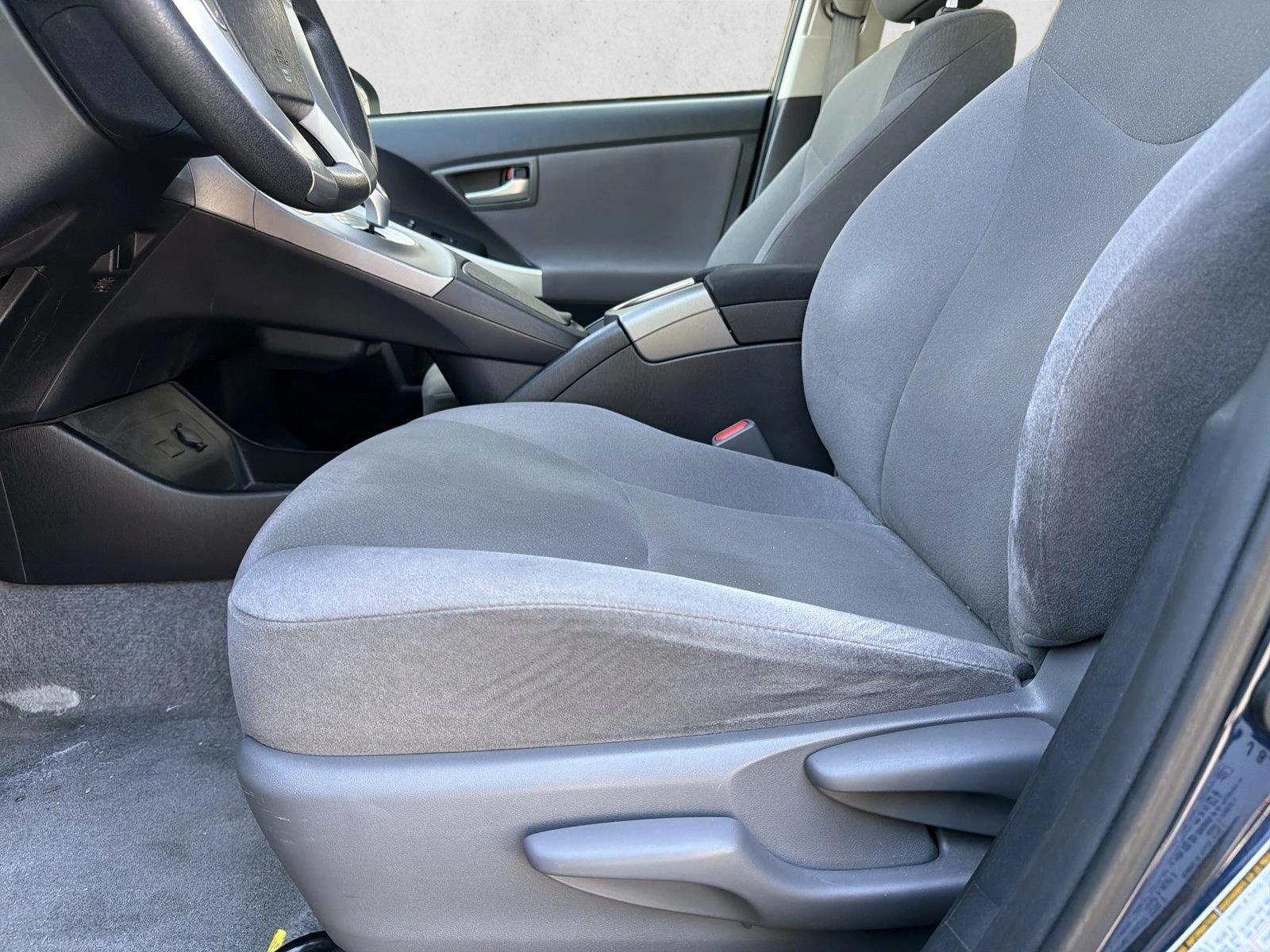 Thumbnail: 2014 Toyota Prius - 3