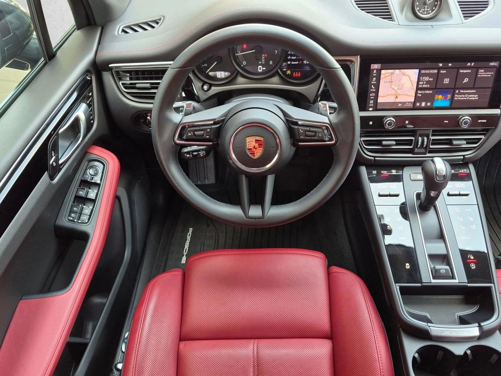 Thumbnail: 2026 Porsche Macan - 4