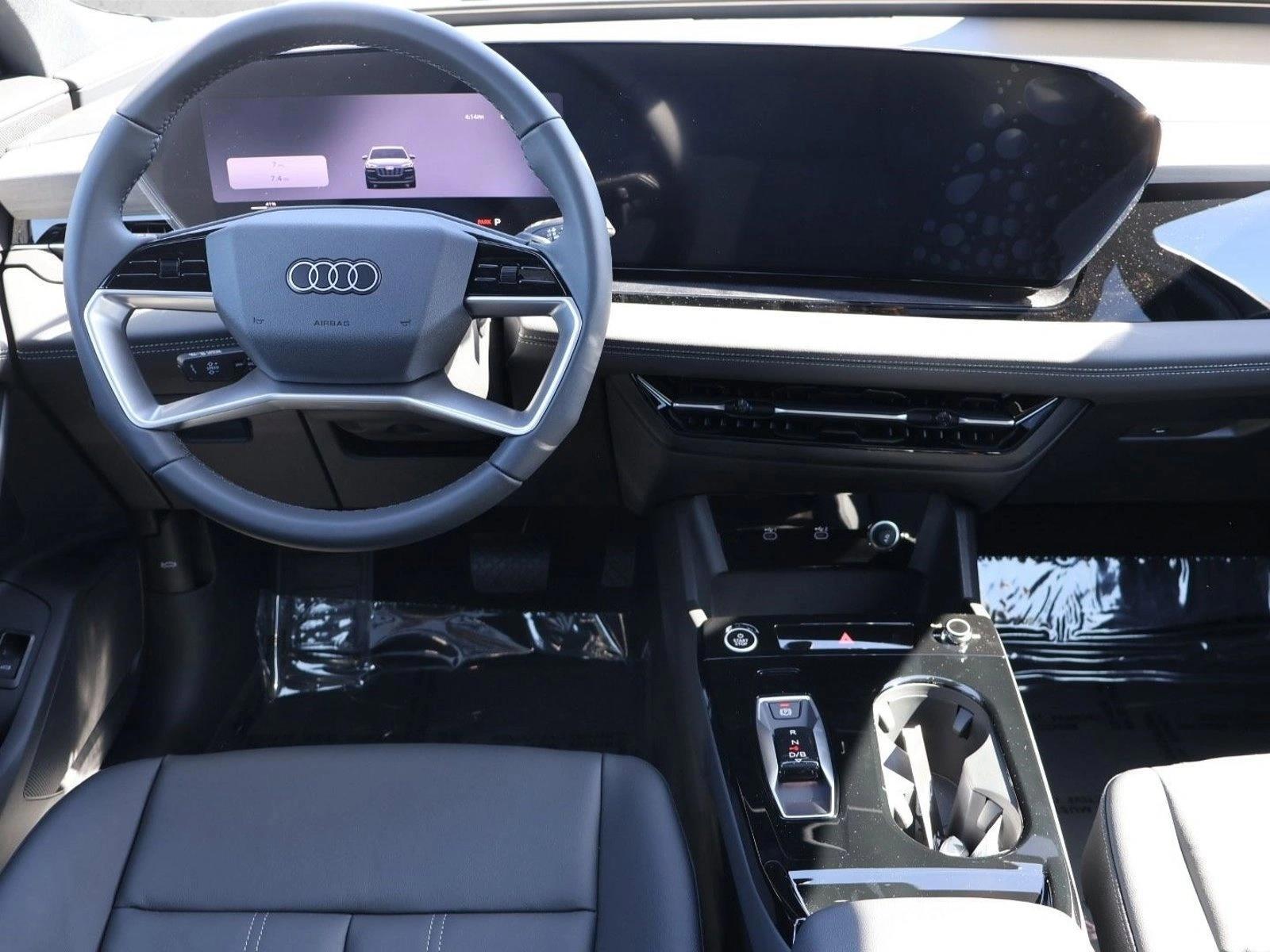 Thumbnail: 2027 Audi Q6 e-tron - 3