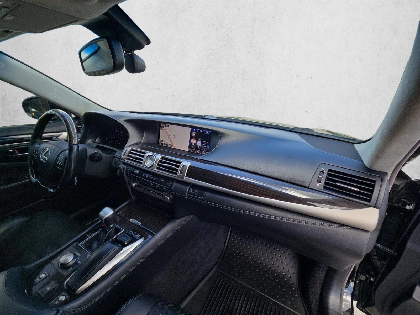 2015 Lexus LS L - Photo 20