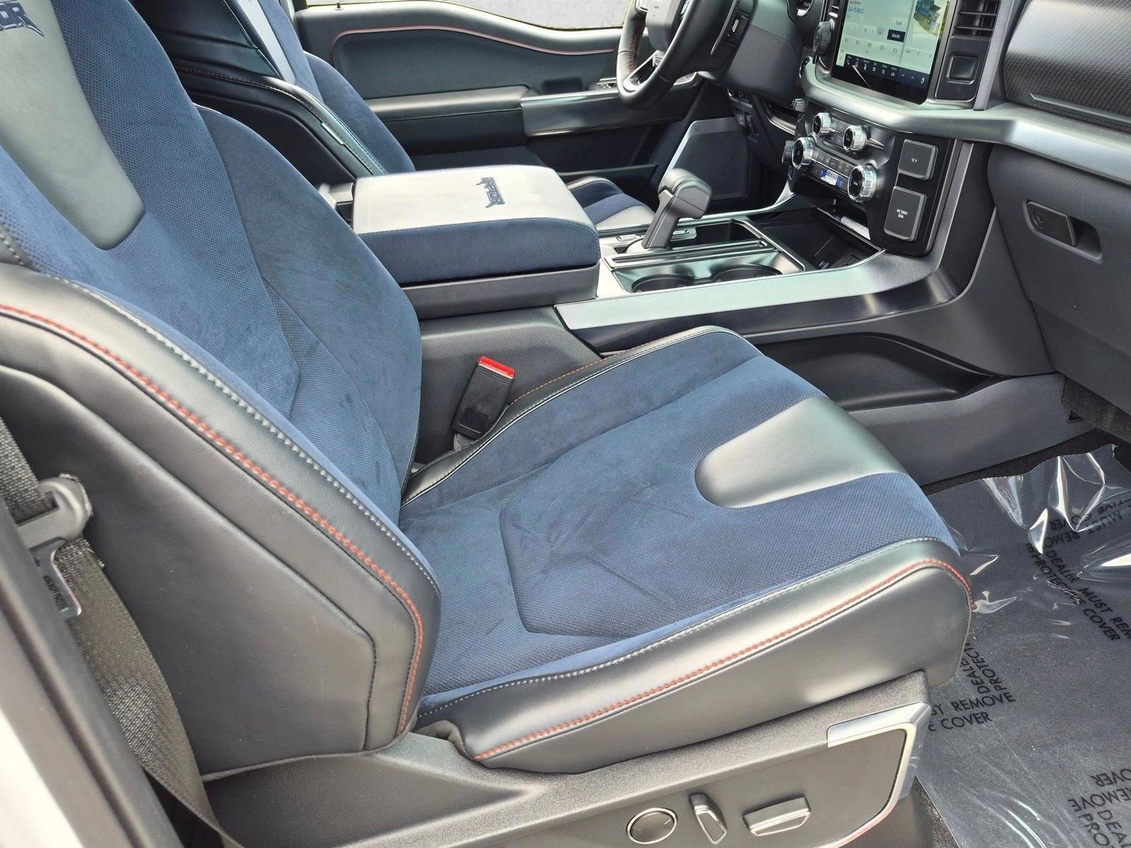2023 Ford F-150 Raptor - Photo 21
